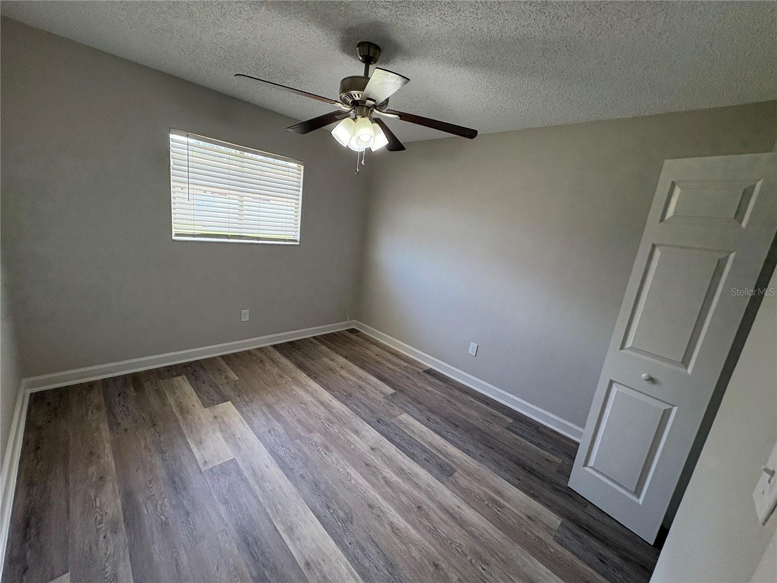 459 W ROSEWOOD LN, TAVARES, FL, 32778