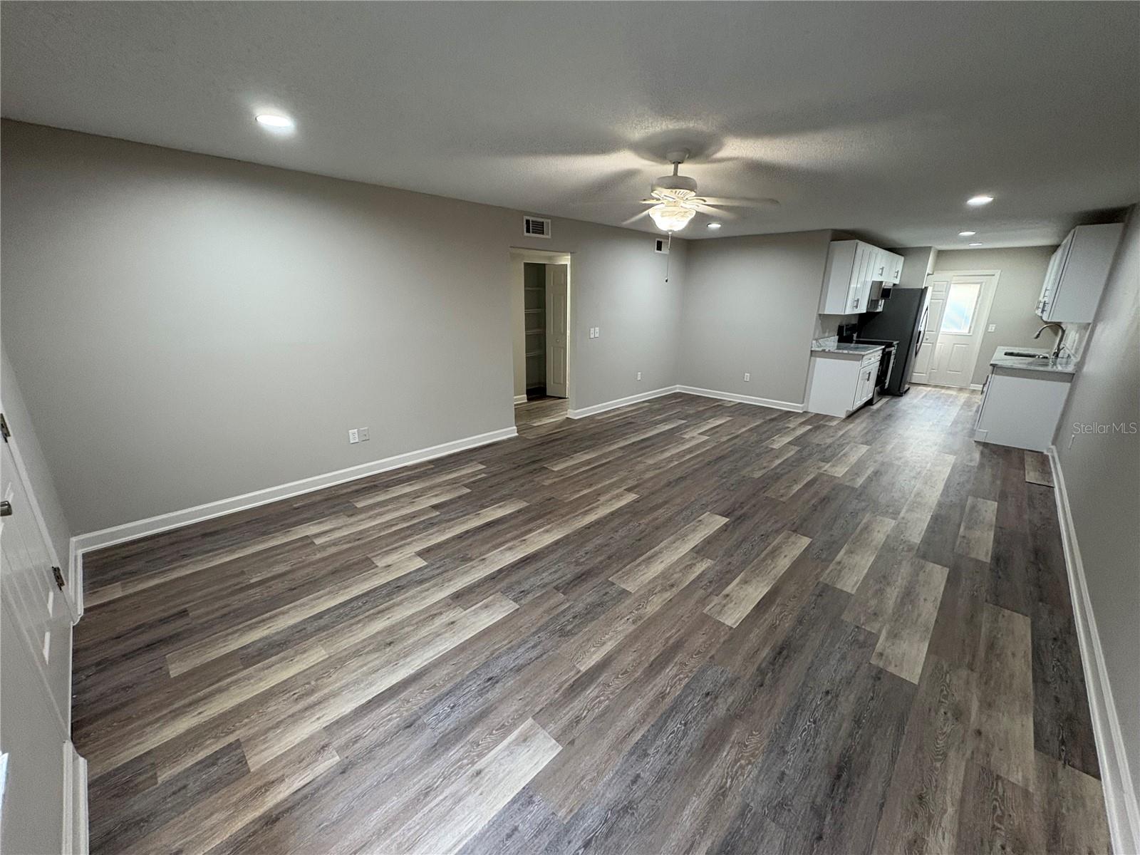 459 W ROSEWOOD LN, TAVARES, FL, 32778