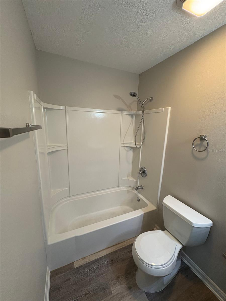 459 W ROSEWOOD LN, TAVARES, FL, 32778