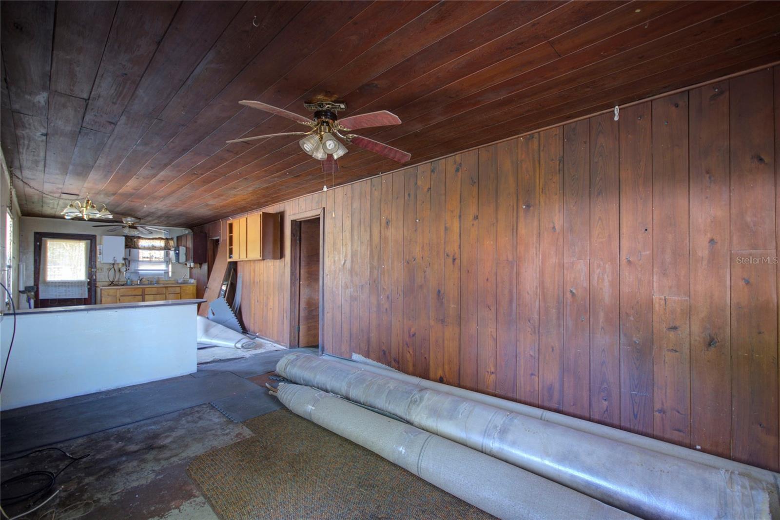 6925 3RD ST, MULBERRY, FL, 33860