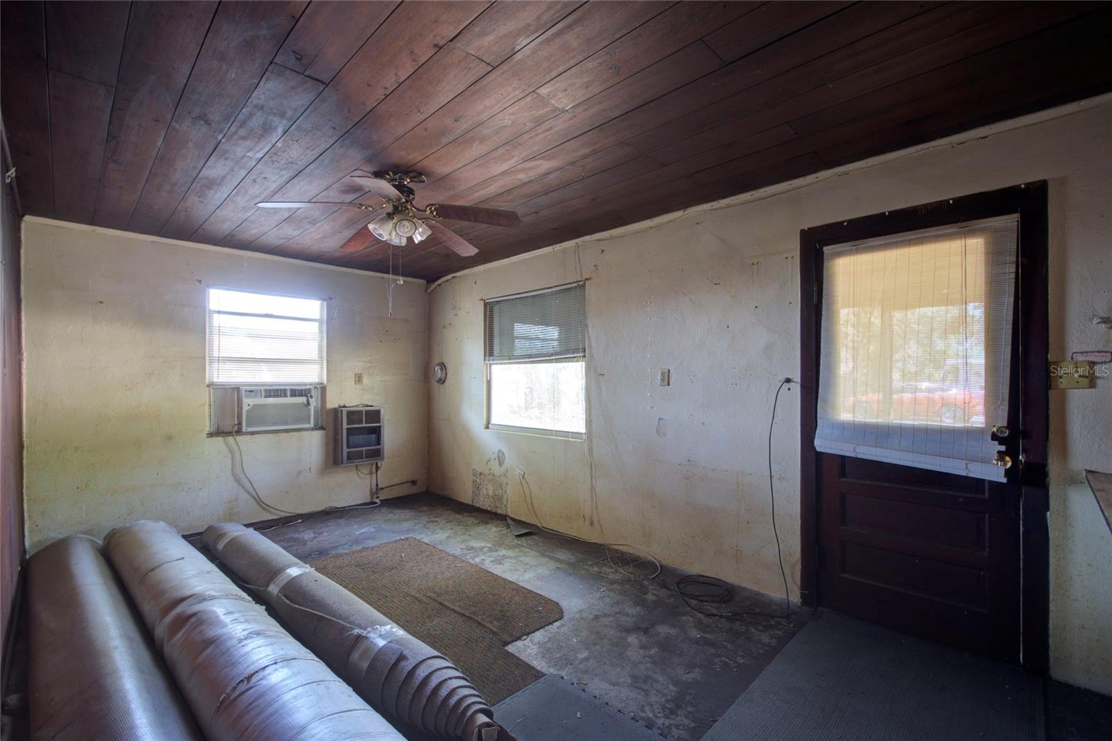 6925 3RD ST, MULBERRY, FL, 33860