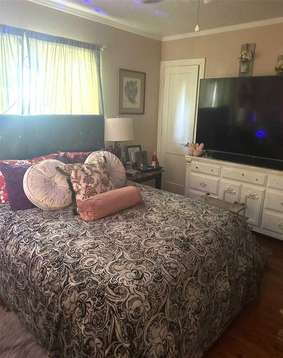 7435 46TH AVE N, ST PETERSBURG, FL, 33709