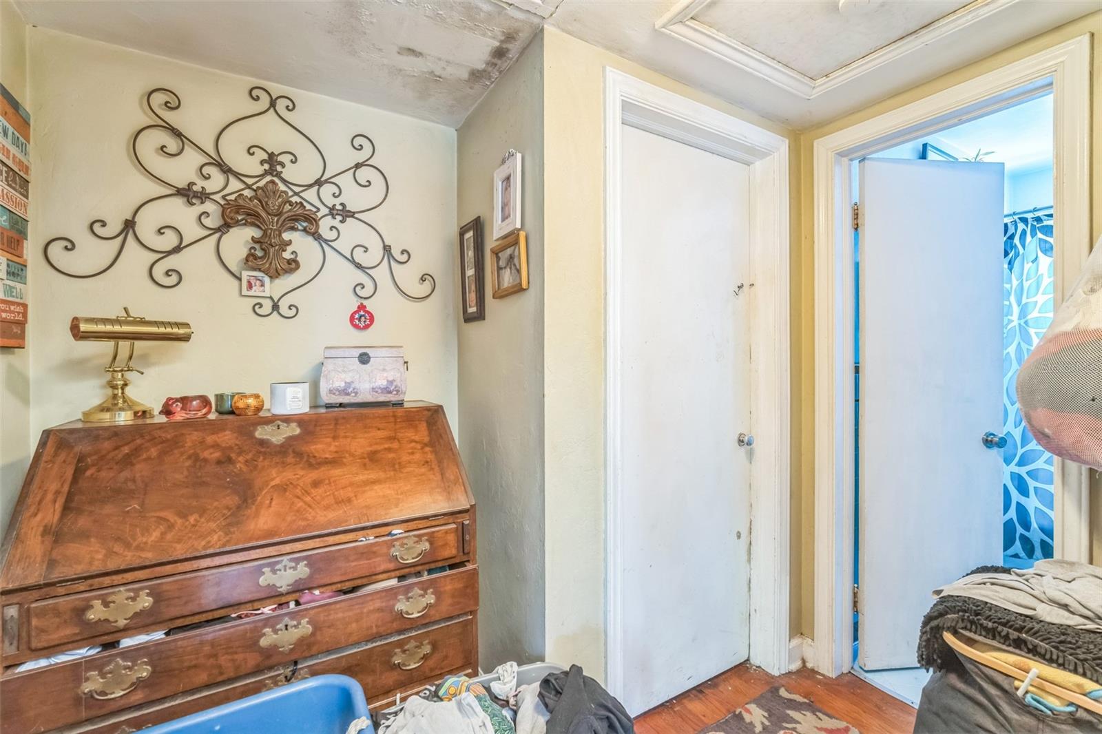 2718 8TH AVE N, ST PETERSBURG, FL, 33713