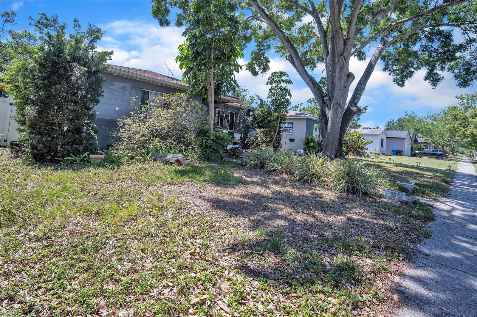 2718 8TH AVE N, ST PETERSBURG, FL, 33713