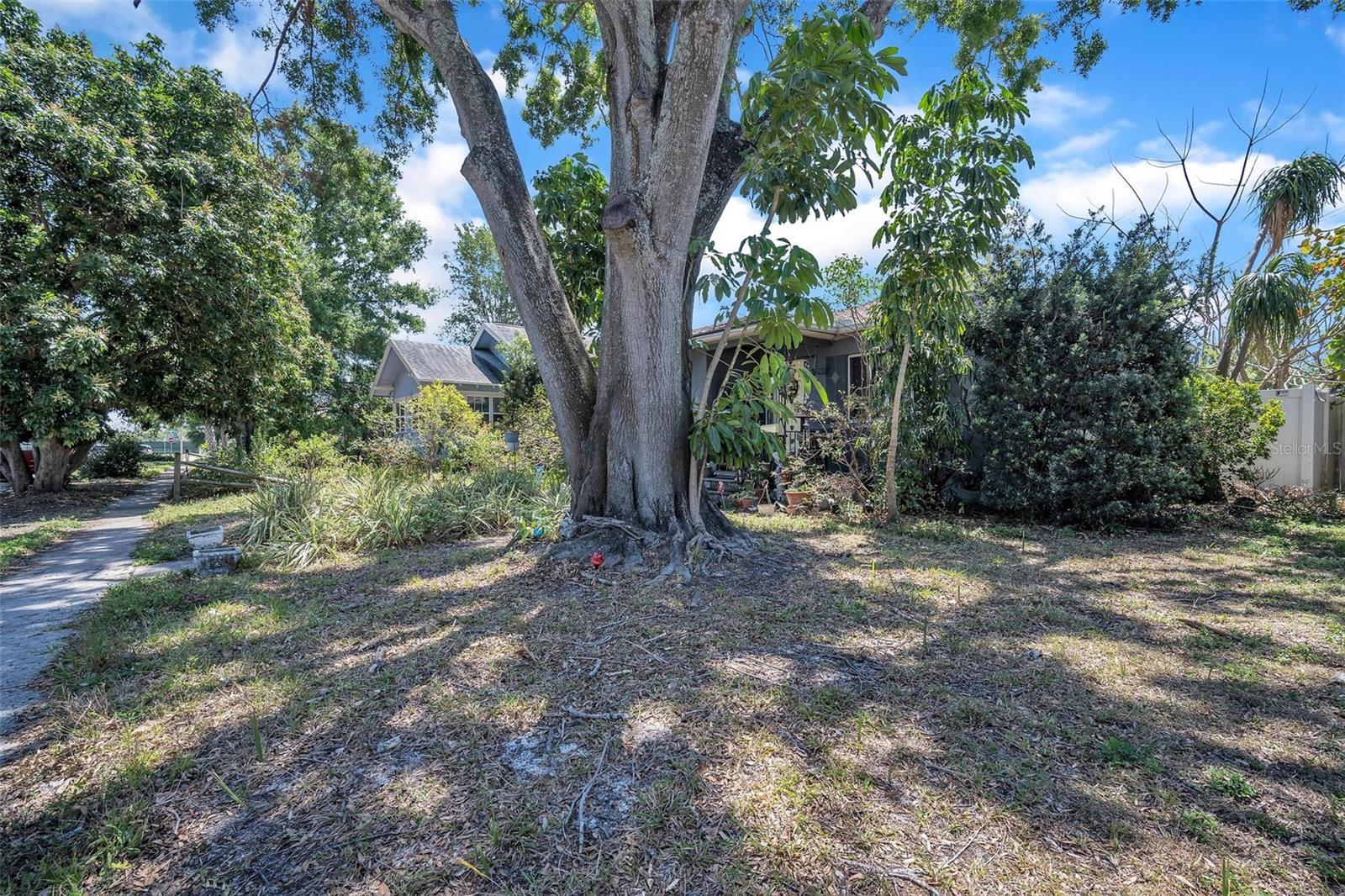 2718 8TH AVE N, ST PETERSBURG, FL, 33713