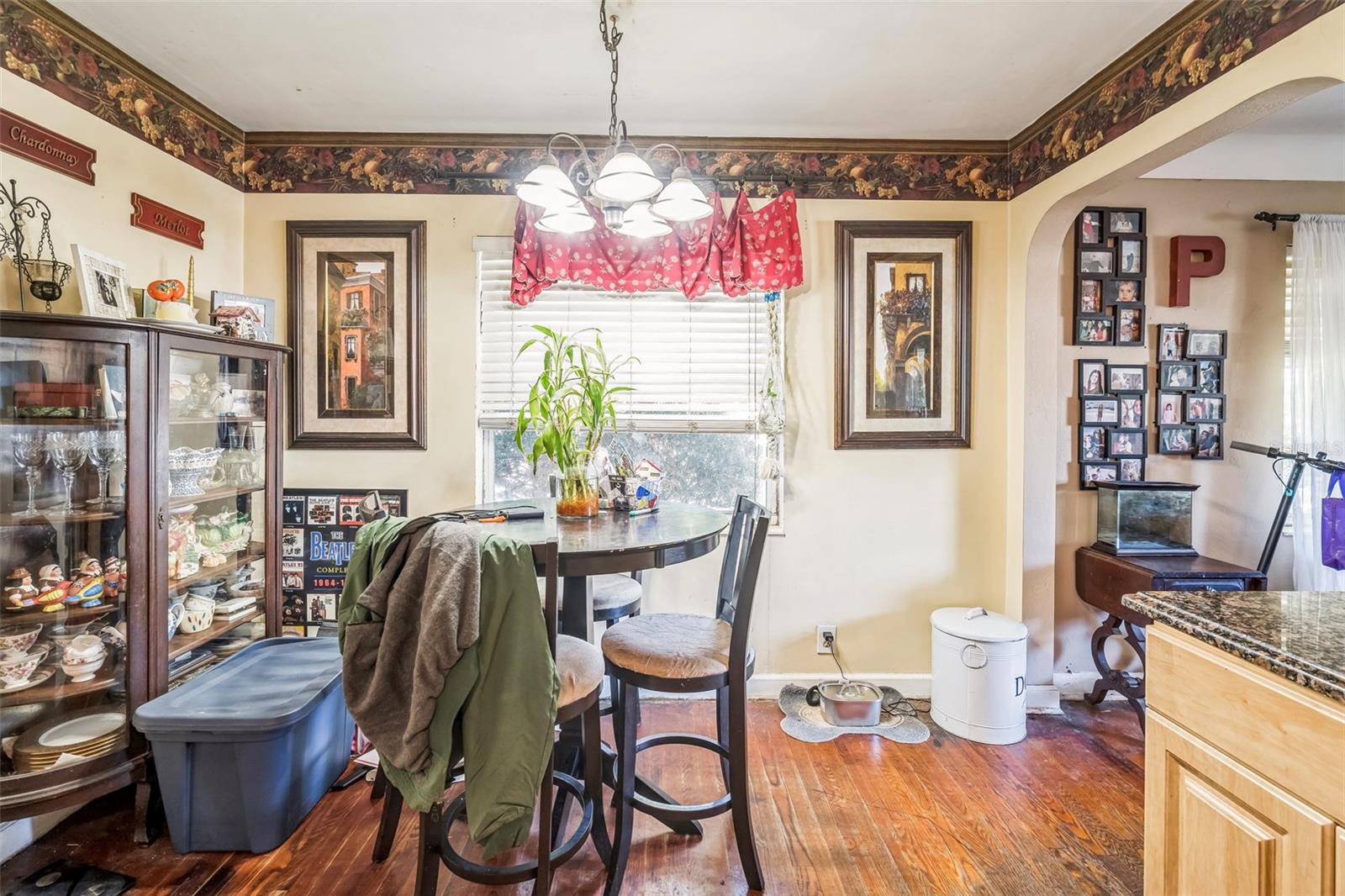 2718 8TH AVE N, ST PETERSBURG, FL, 33713