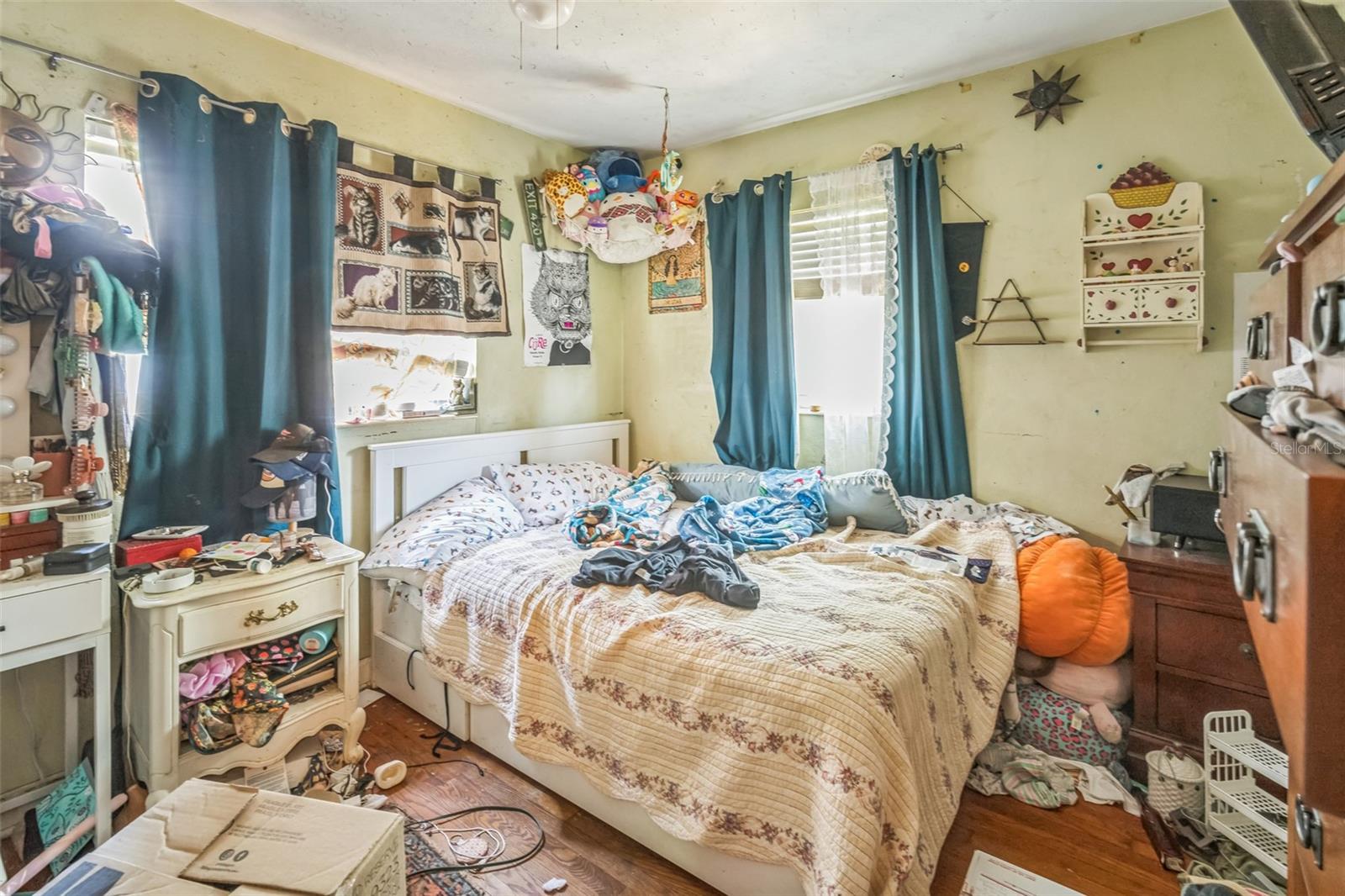 2718 8TH AVE N, ST PETERSBURG, FL, 33713