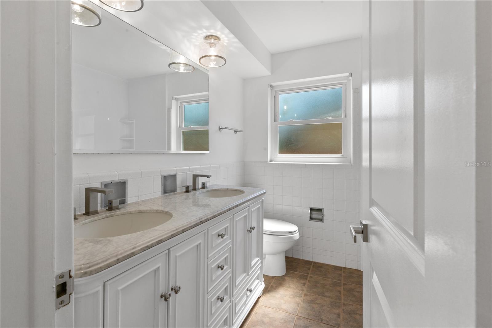 1711 S PATLIN CIR, LARGO, FL, 33770