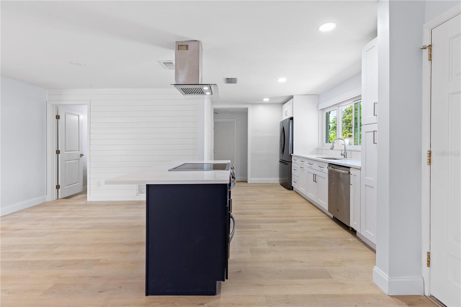 1711 S PATLIN CIR, LARGO, FL, 33770