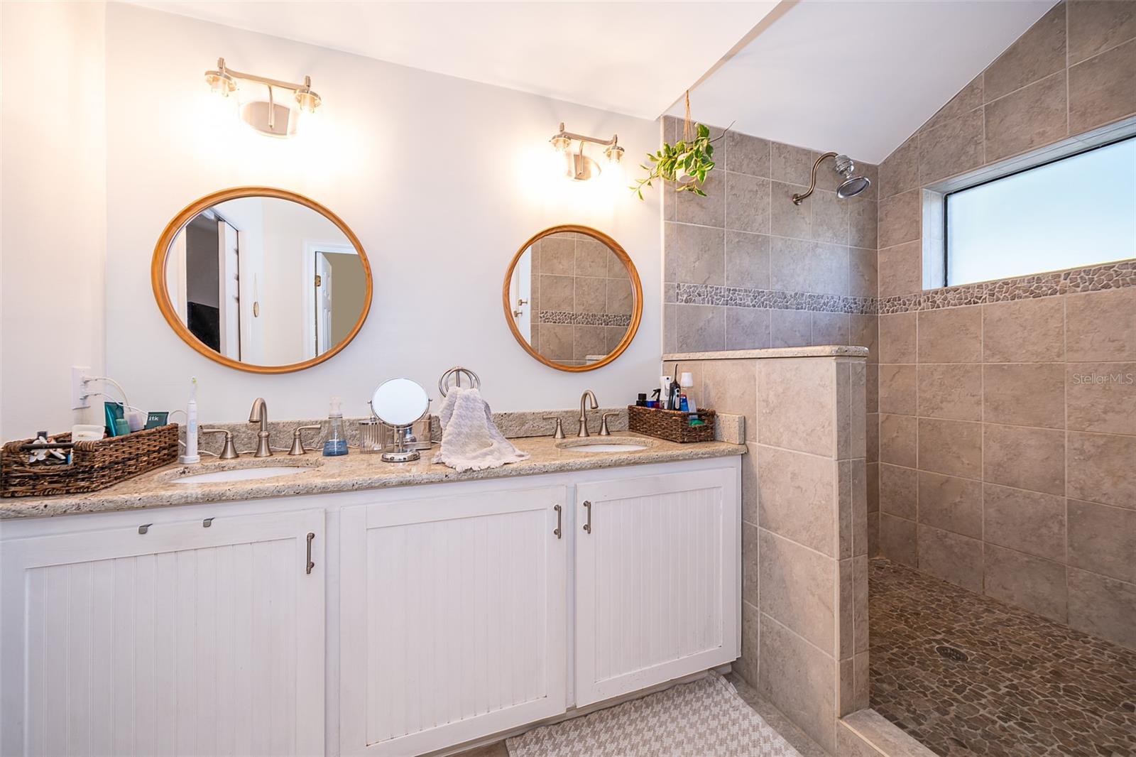 659 N ENDEAVOUR DR, WINTER SPRINGS, FL, 32708