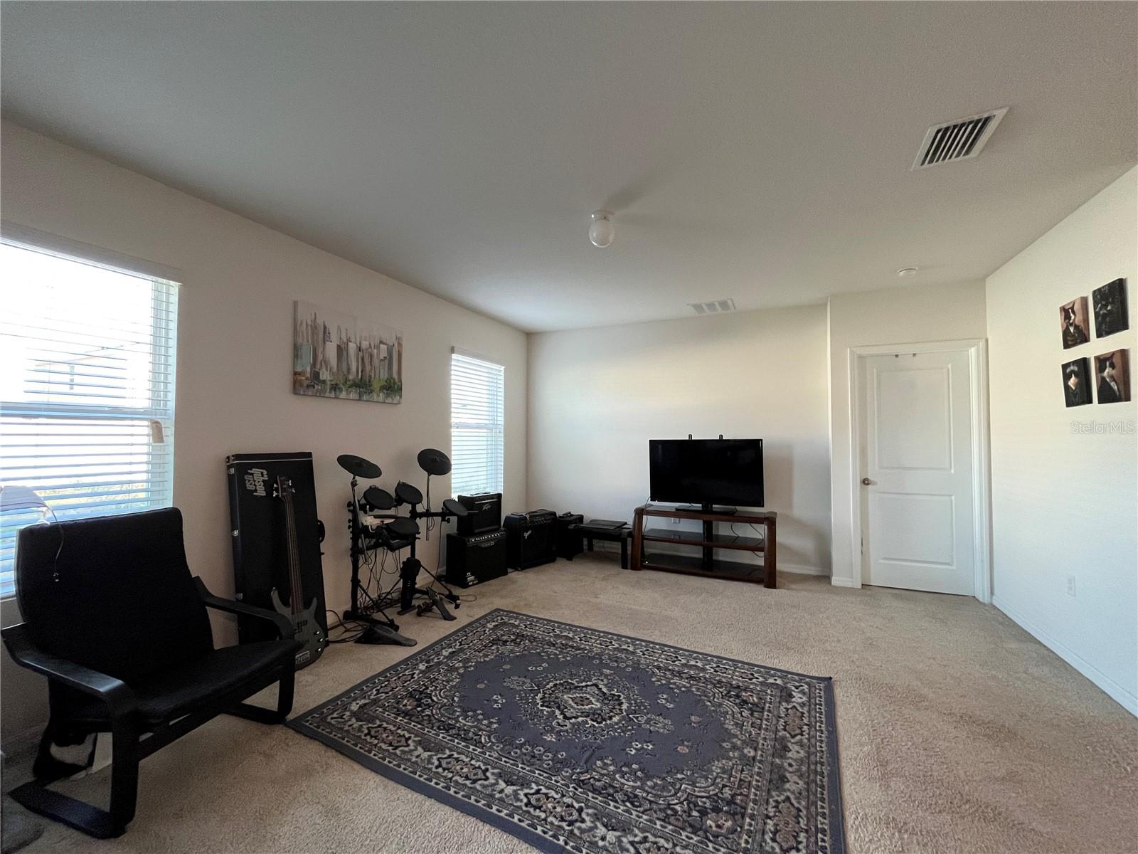 9832 WARM STONE ST, THONOTOSASSA, FL, 33592