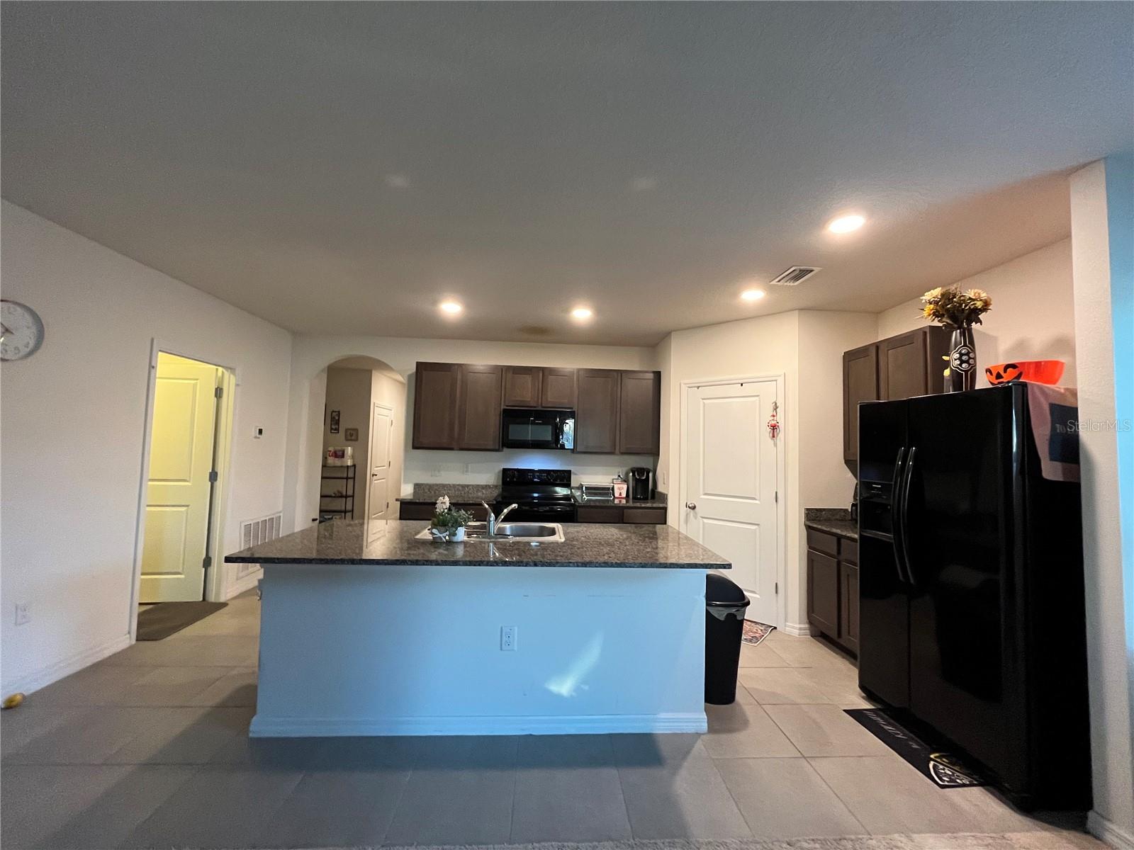 9832 WARM STONE ST, THONOTOSASSA, FL, 33592