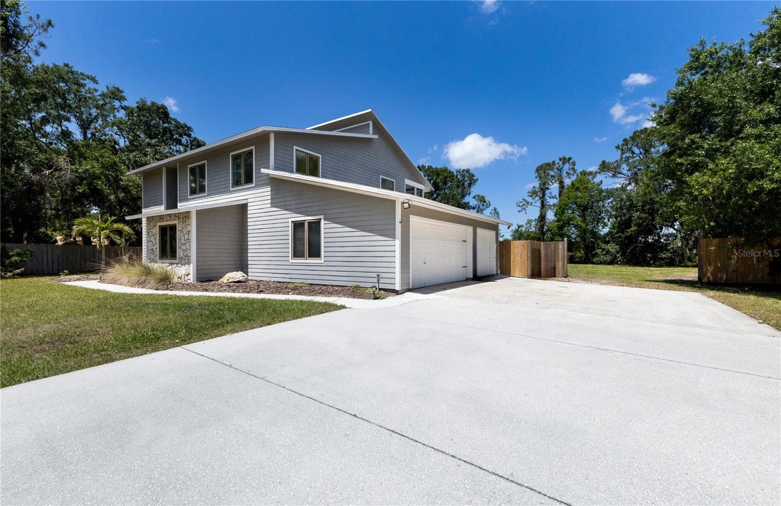 10712 FOREST RUN DR, BRADENTON, FL, 34211