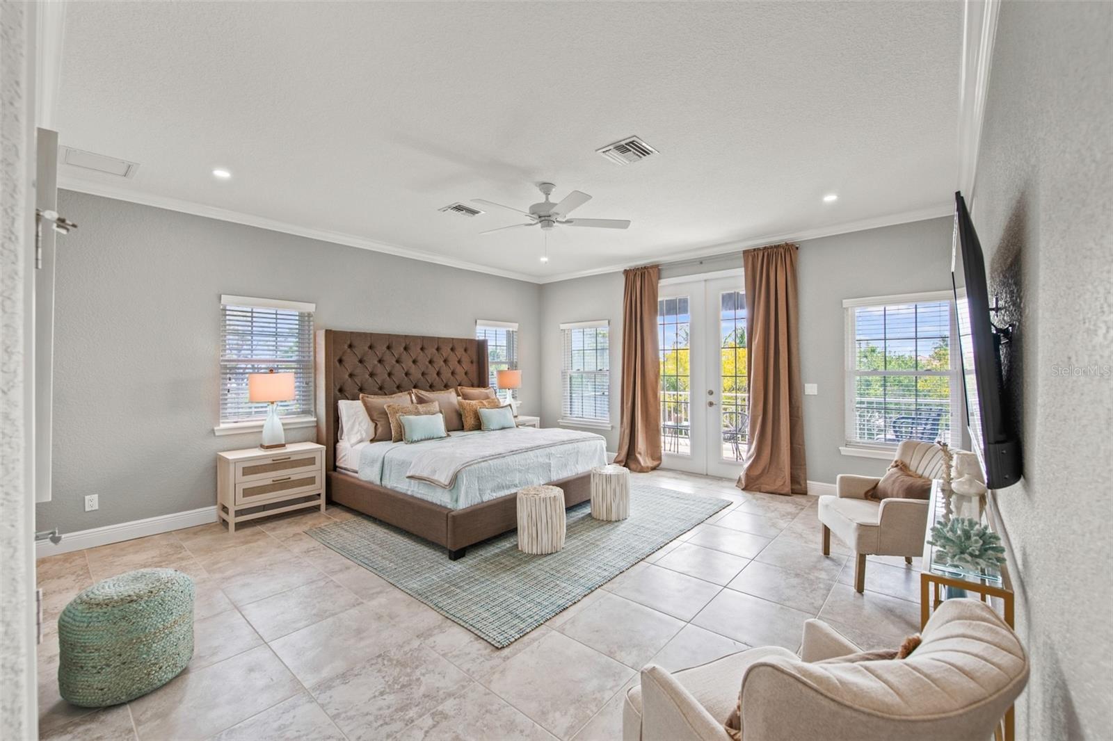 159 CRESCENT DR, ANNA MARIA, FL, 34216