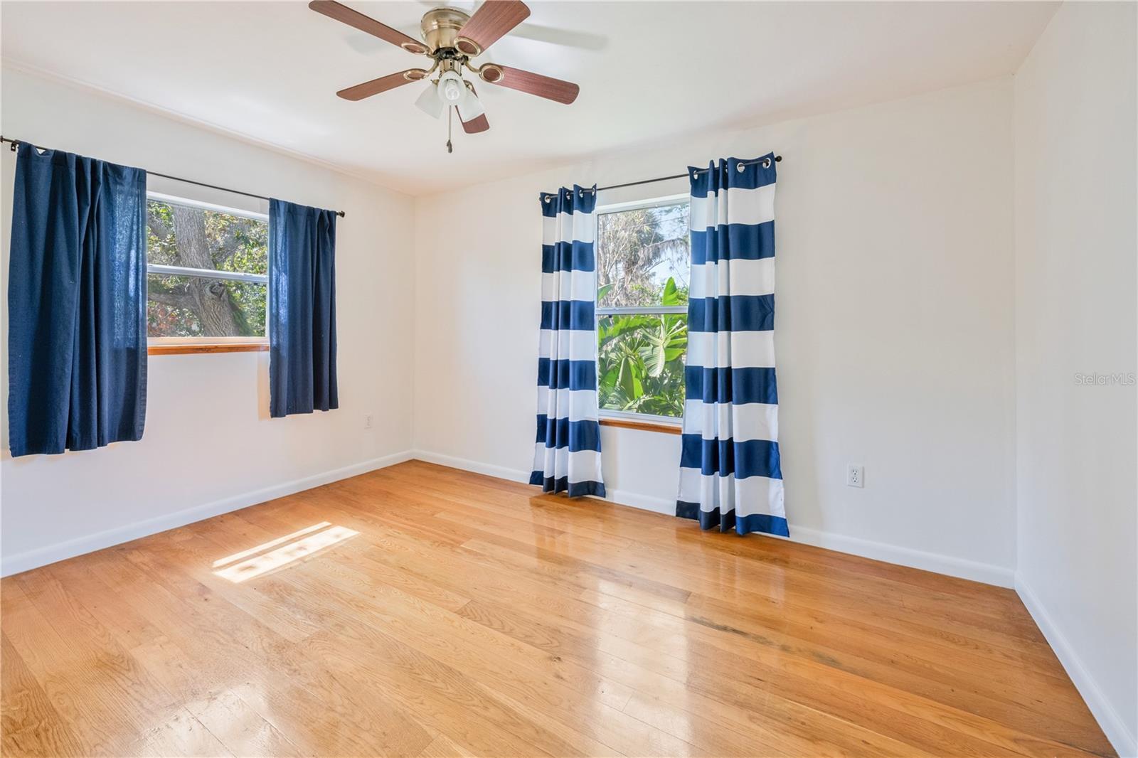 12410 CEDAR ST, CEDAR KEY, FL, 32625