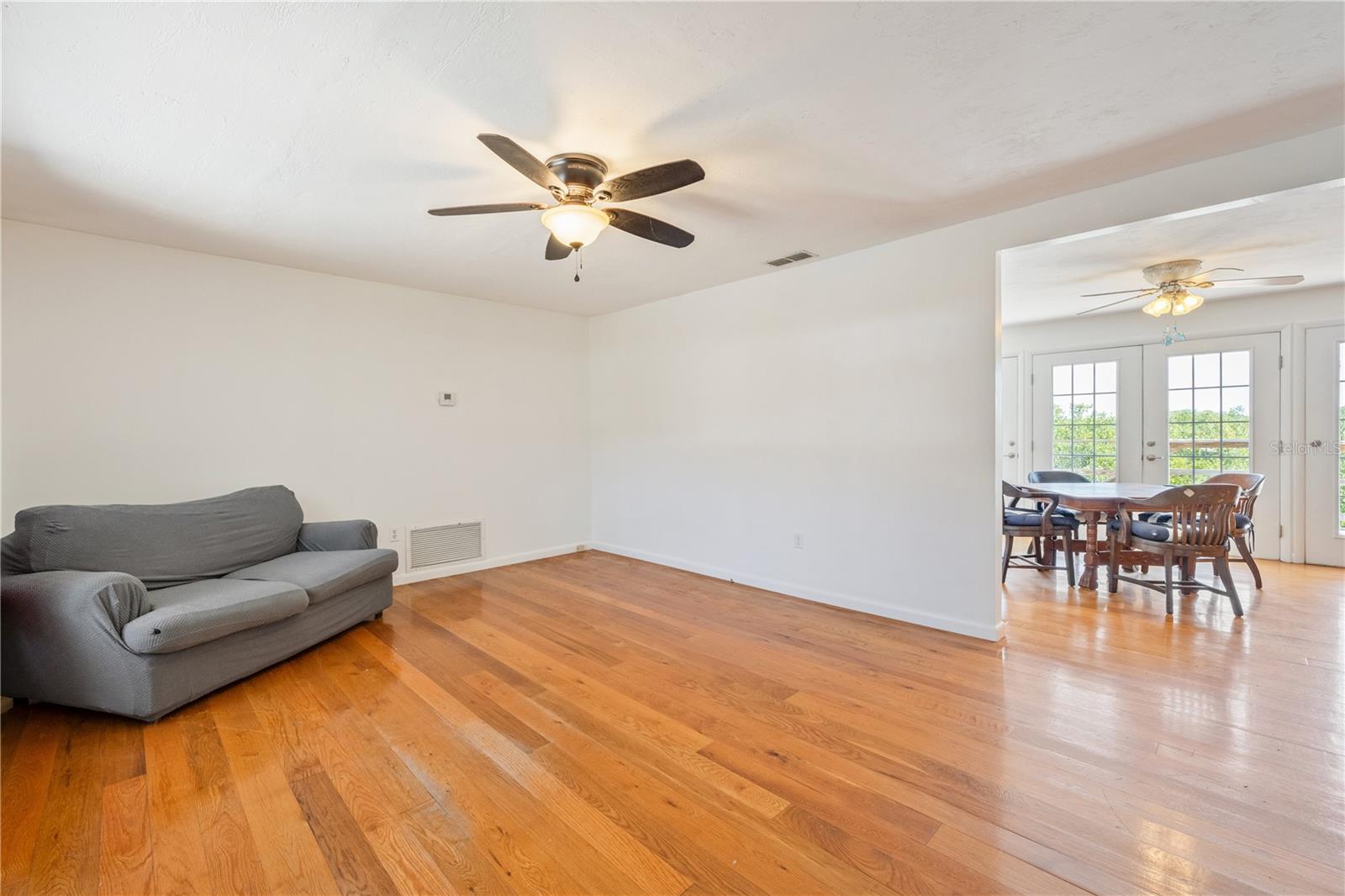 12410 CEDAR ST, CEDAR KEY, FL, 32625