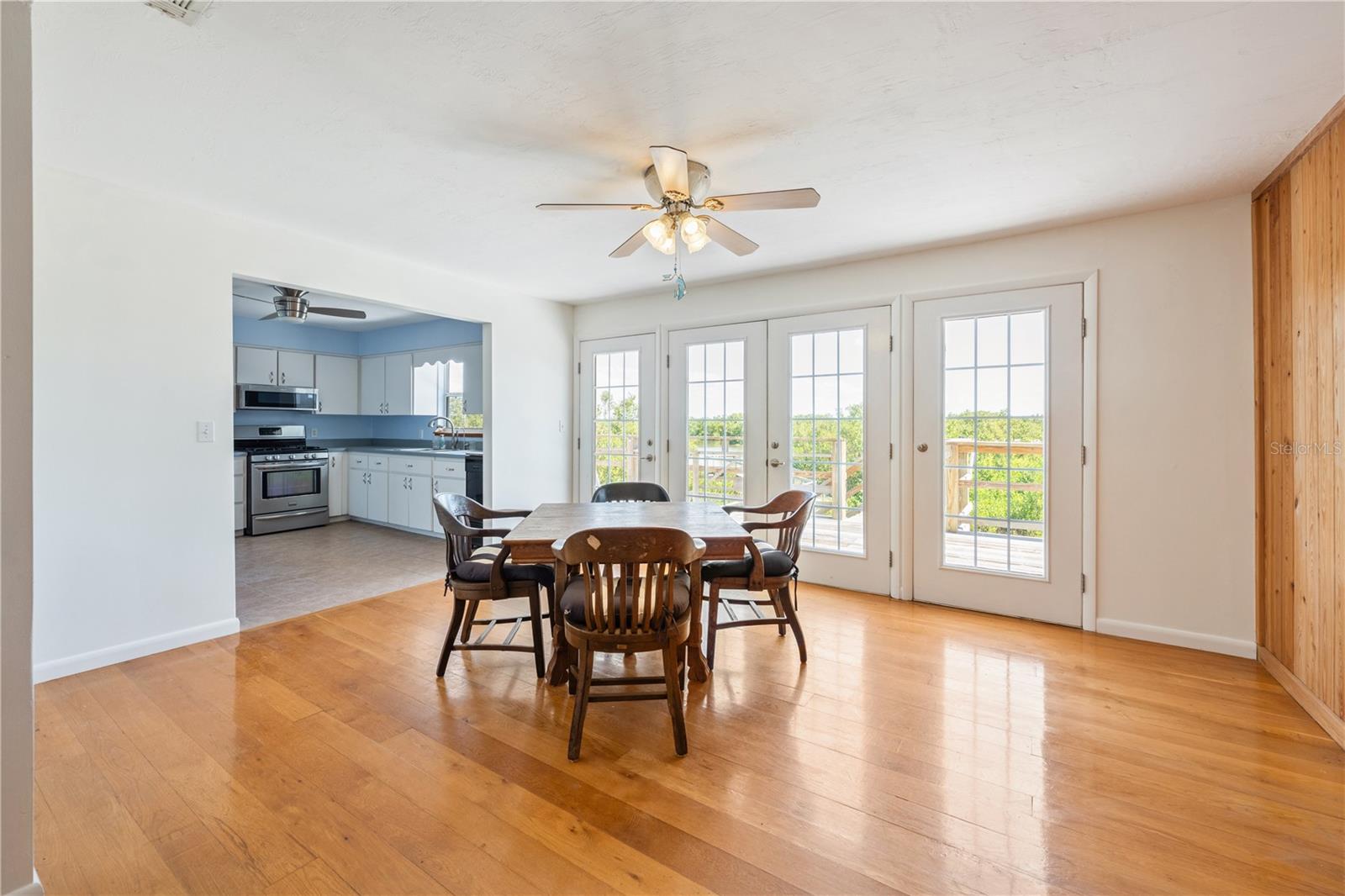 12410 CEDAR ST, CEDAR KEY, FL, 32625