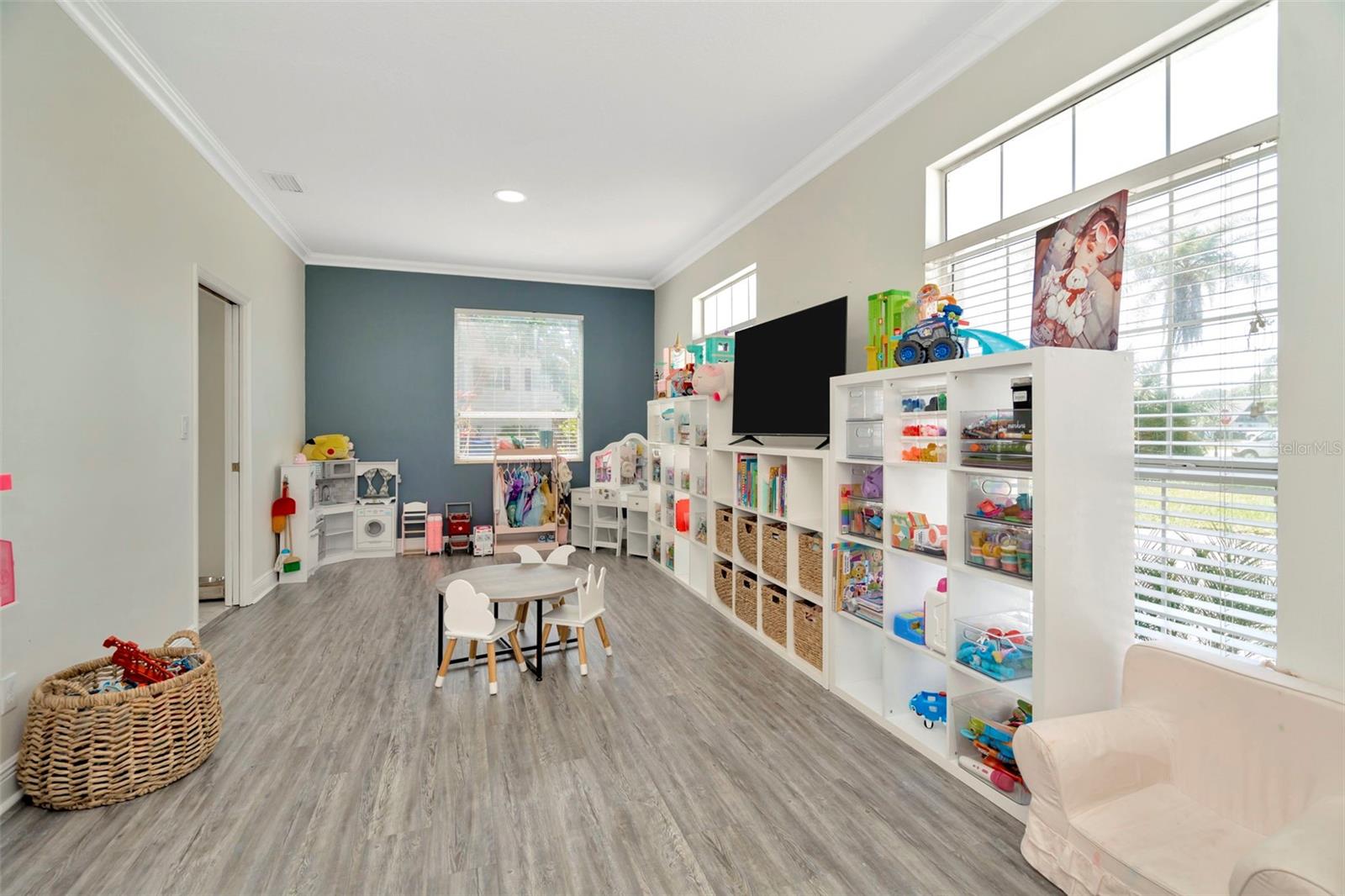 4612 NETHERWOOD DR, TAMPA, FL, 33624