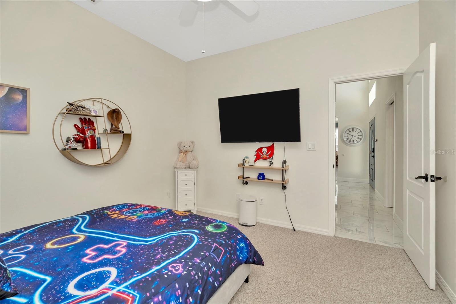 4612 NETHERWOOD DR, TAMPA, FL, 33624