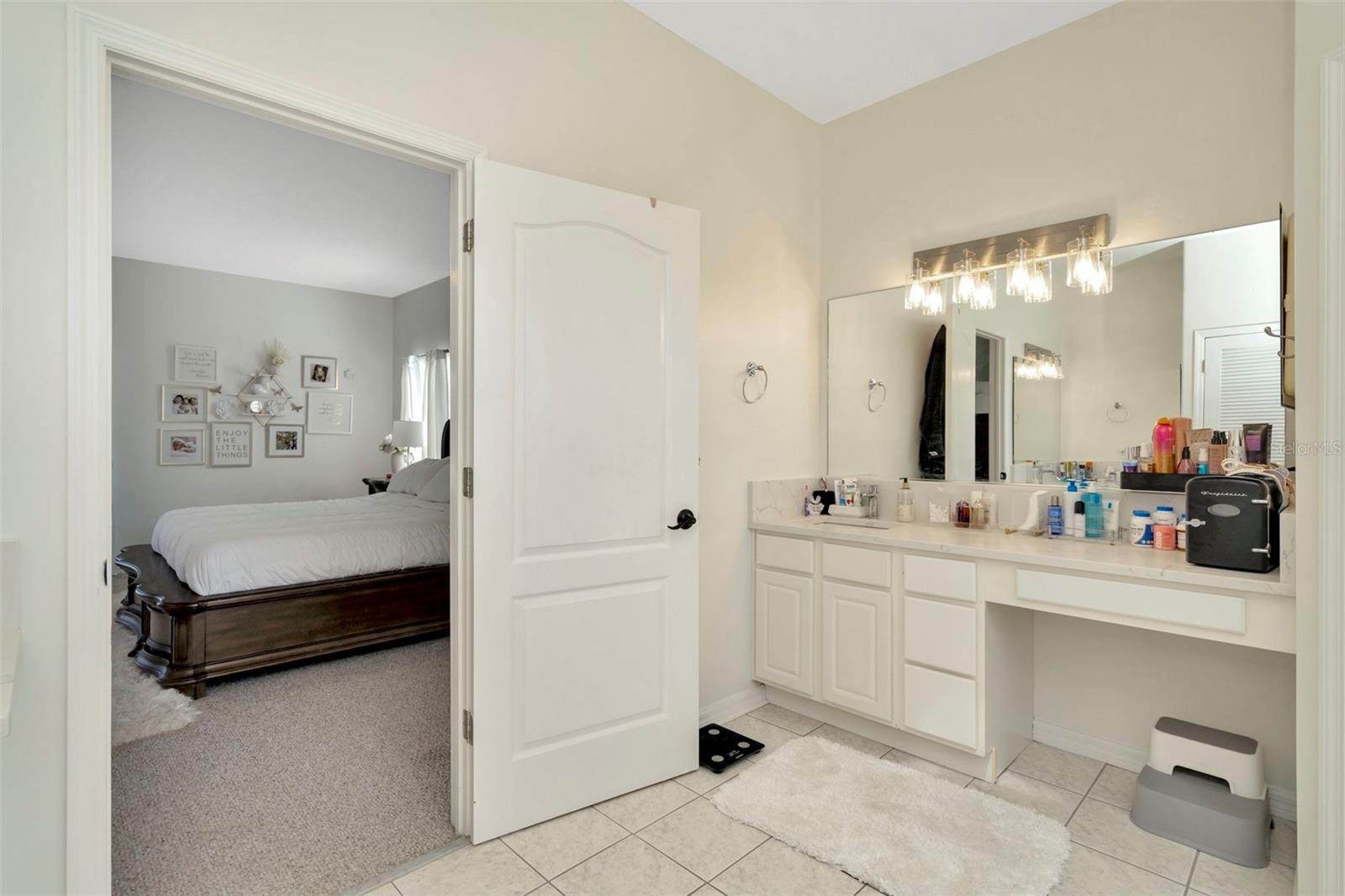 4612 NETHERWOOD DR, TAMPA, FL, 33624