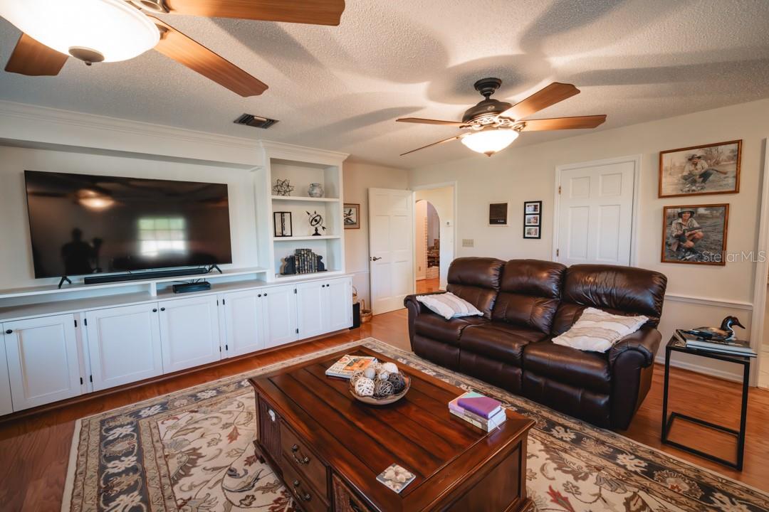 2780 E SAM ALLEN RD, PLANT CITY, FL, 33565