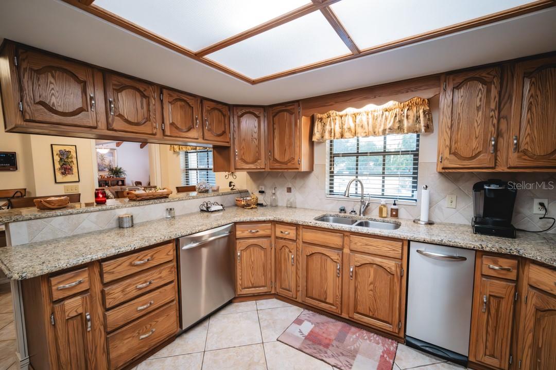 2780 E SAM ALLEN RD, PLANT CITY, FL, 33565