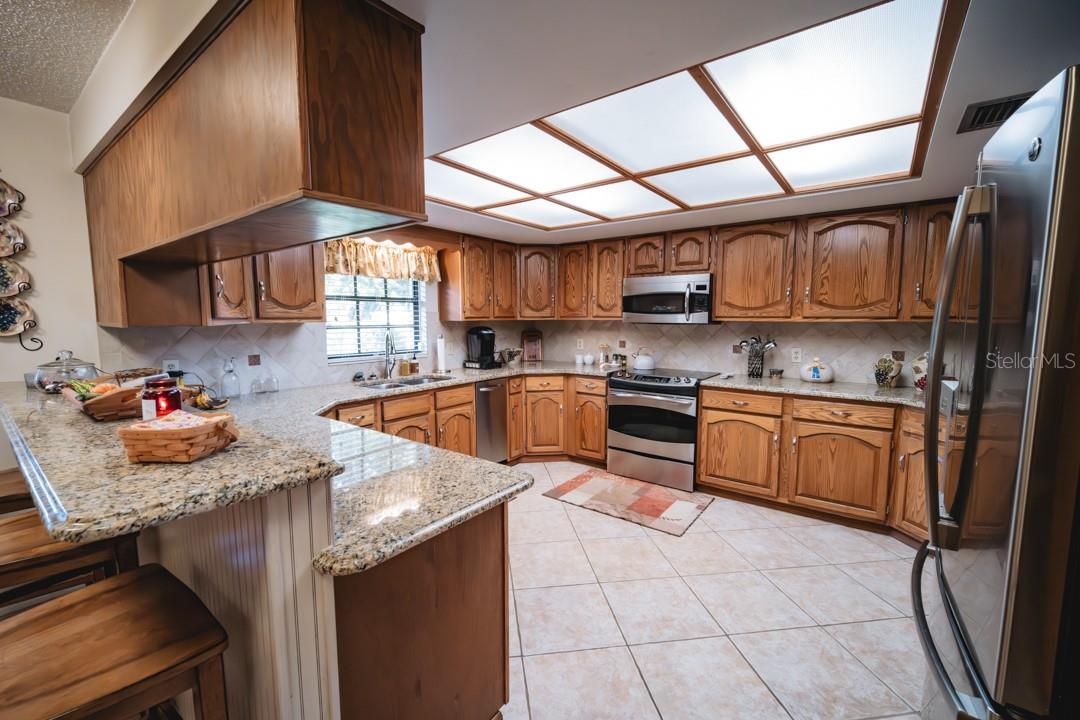 2780 E SAM ALLEN RD, PLANT CITY, FL, 33565