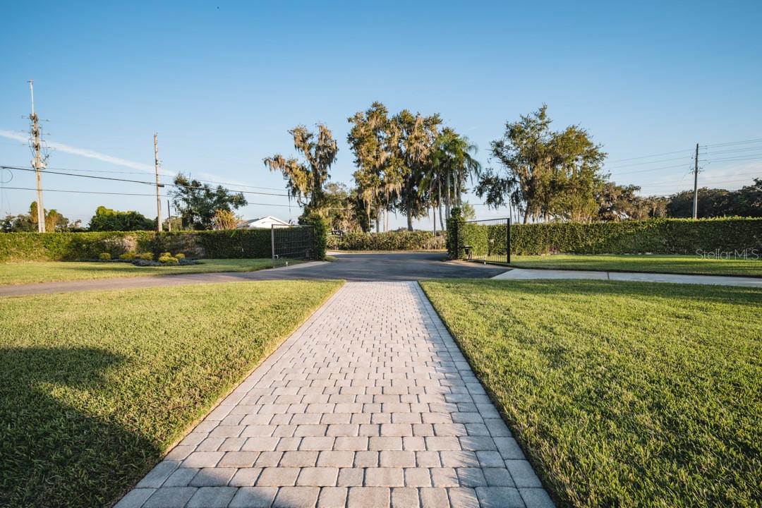 2780 E SAM ALLEN RD, PLANT CITY, FL, 33565