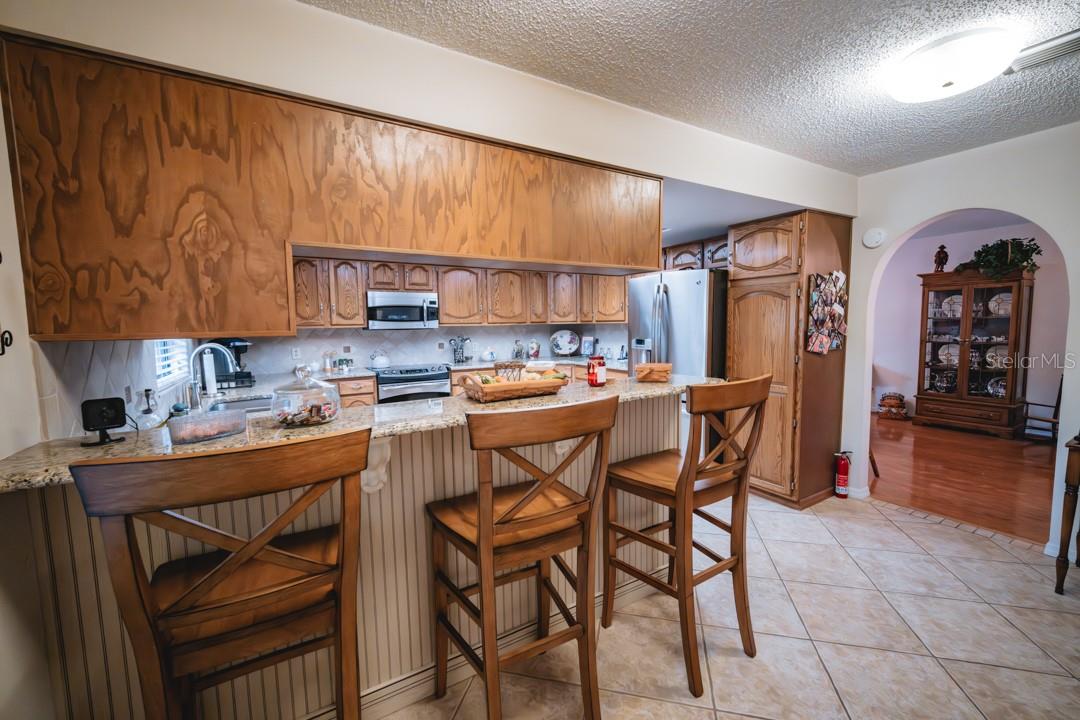 2780 E SAM ALLEN RD, PLANT CITY, FL, 33565