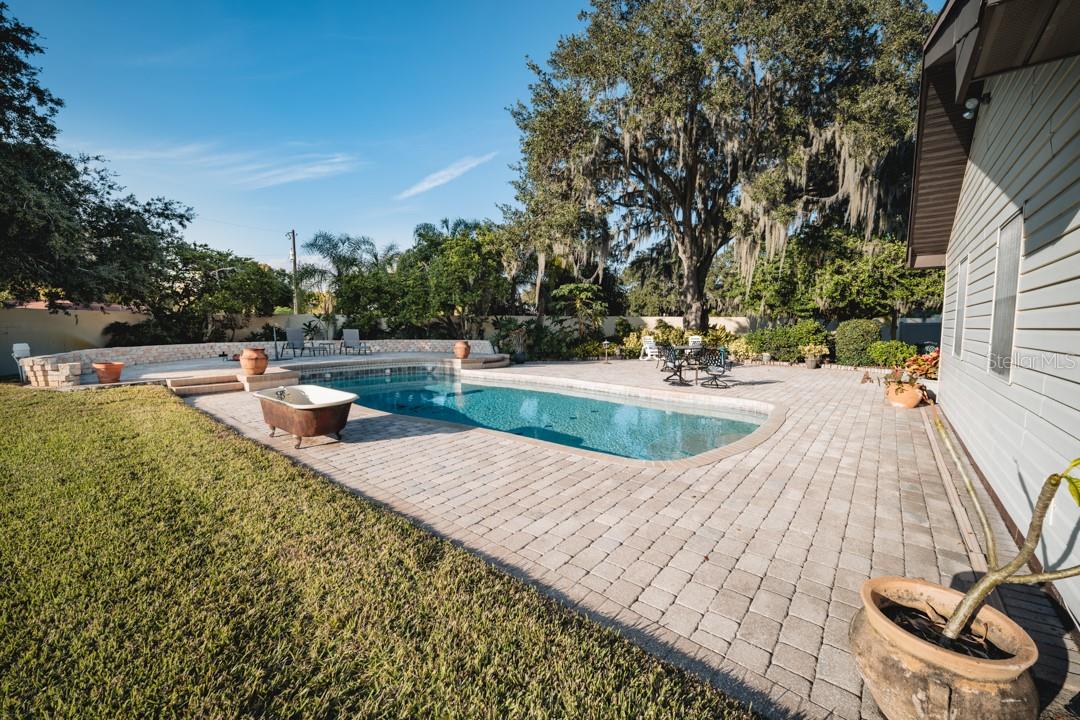 2780 E SAM ALLEN RD, PLANT CITY, FL, 33565