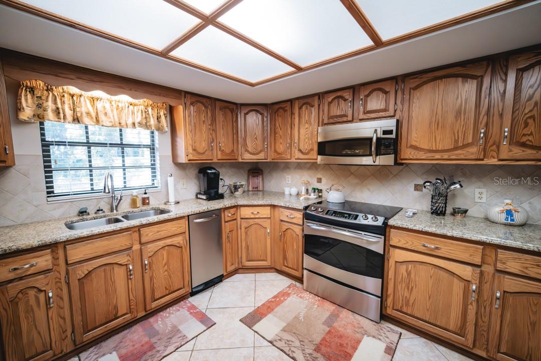 2780 E SAM ALLEN RD, PLANT CITY, FL, 33565