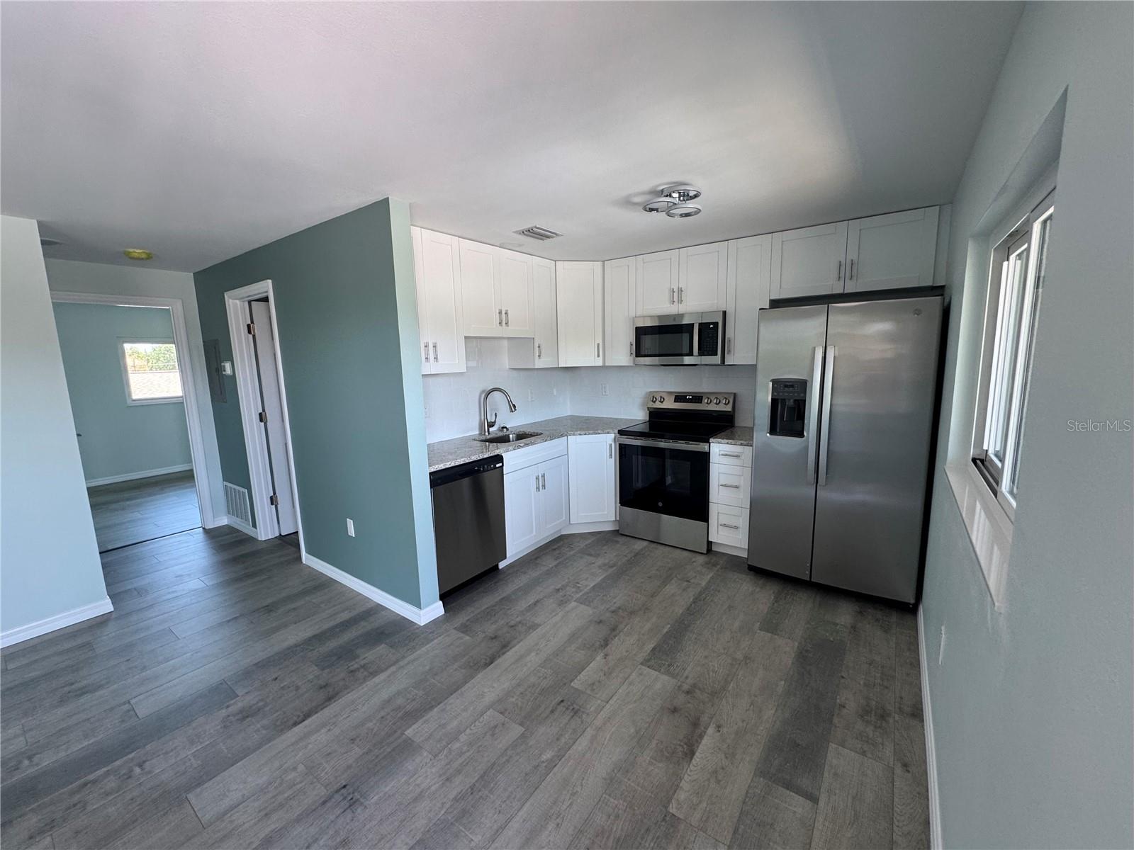 1258 BARBARA DR #202, VENICE, FL, 34285