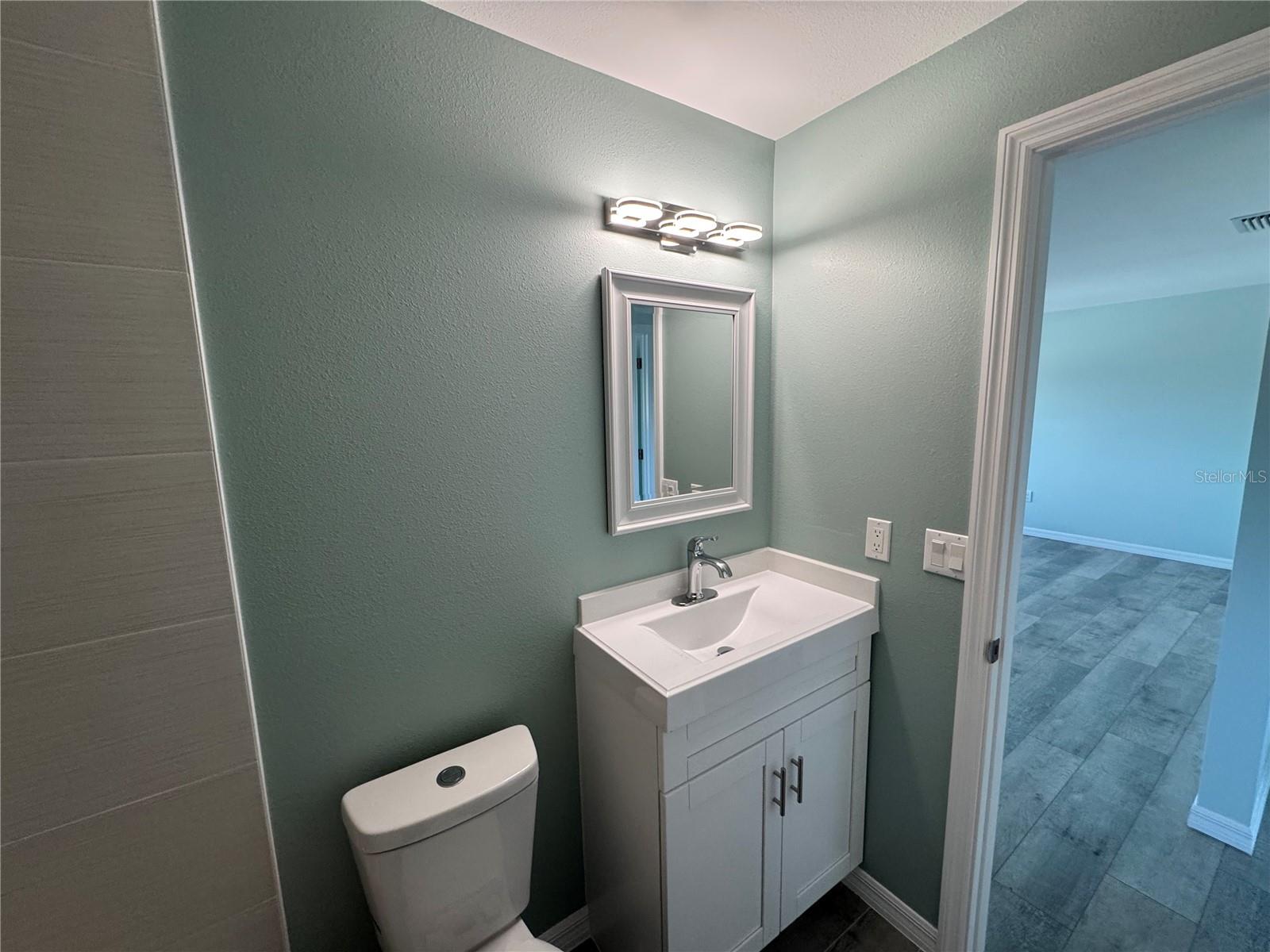 1258 BARBARA DR #202, VENICE, FL, 34285