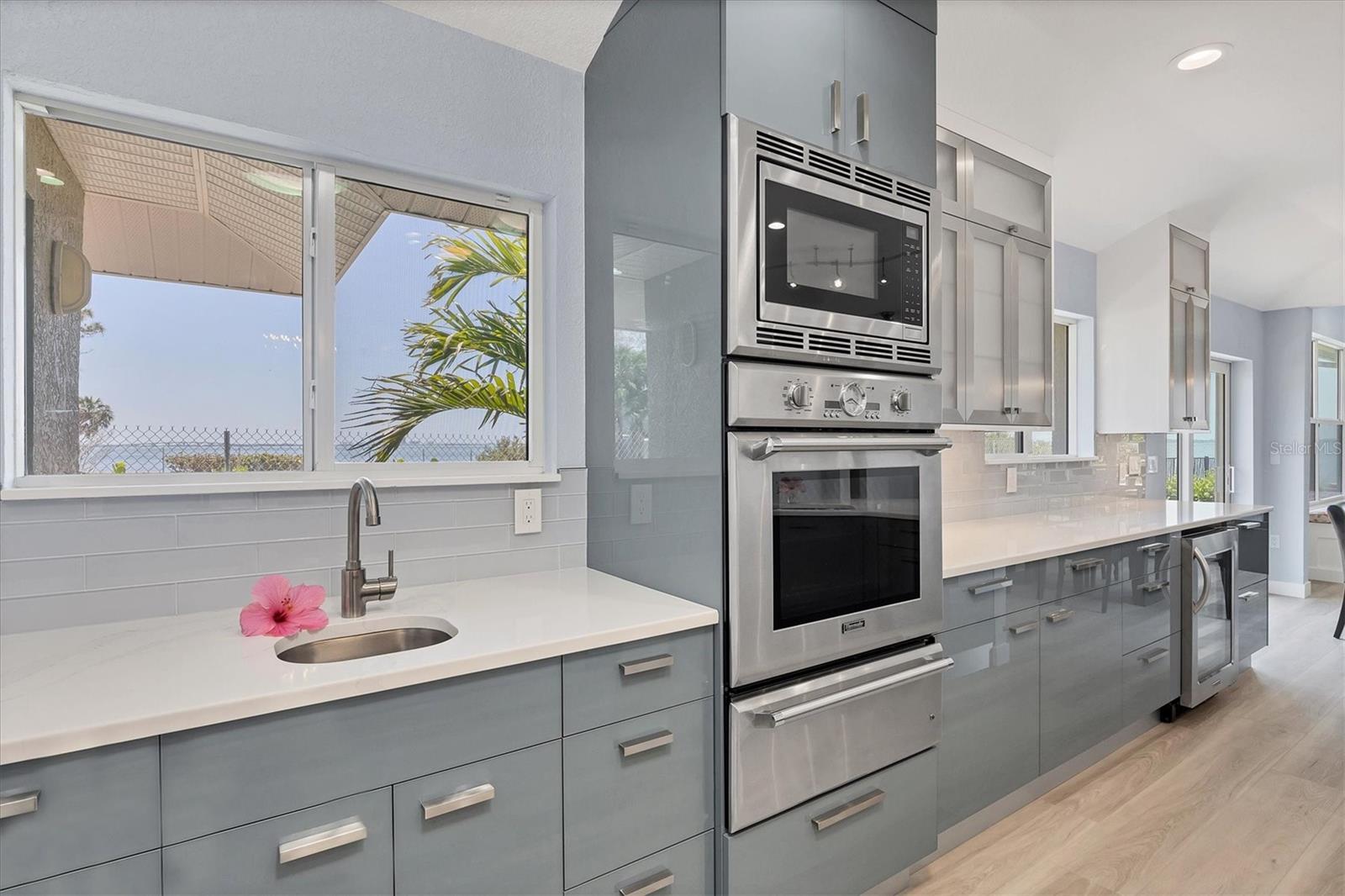 A4649616 Property Photo