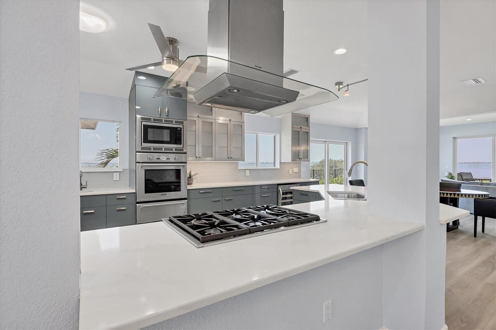 A4649616 Property Photo