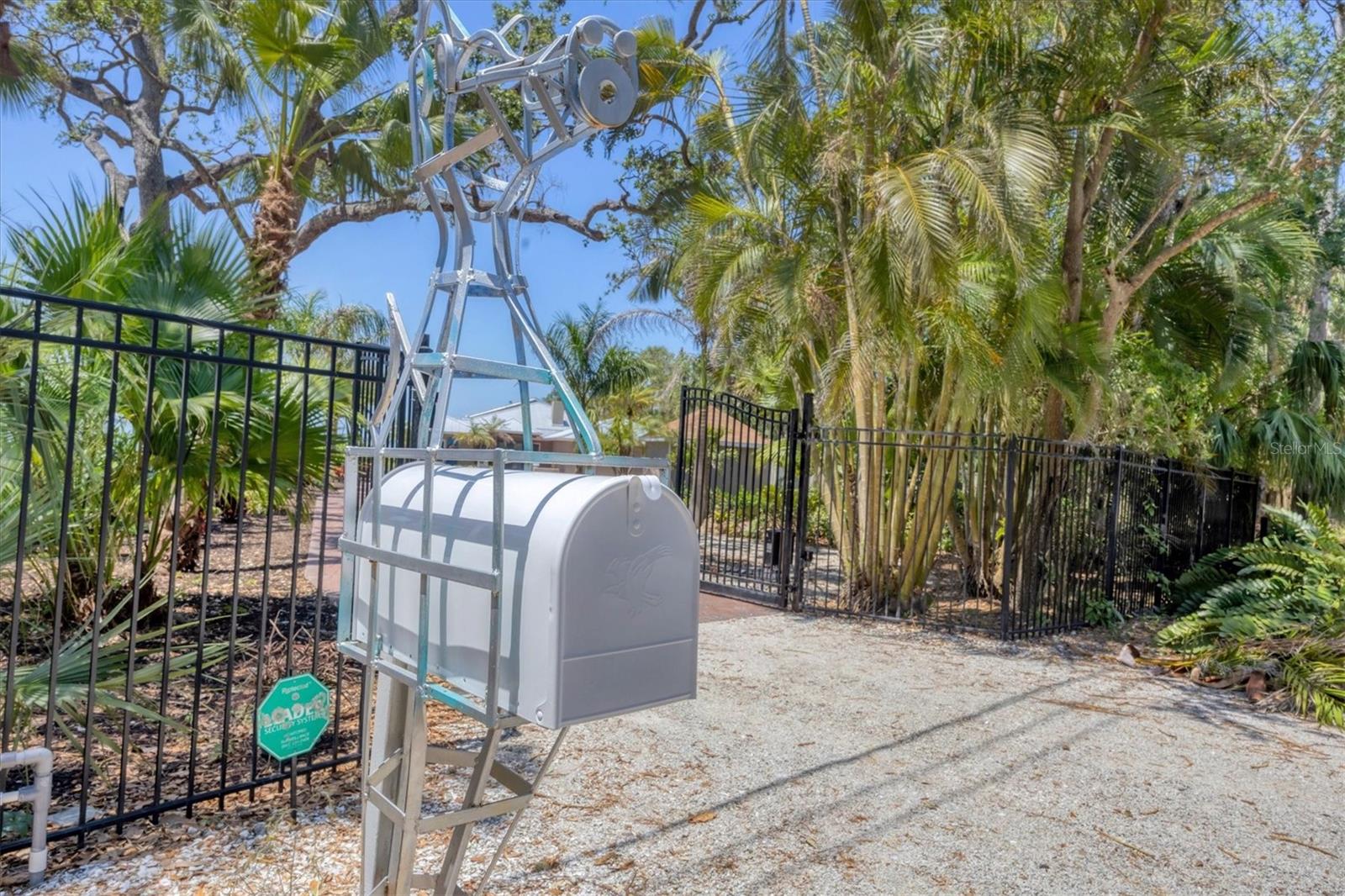 A4649616 Property Photo