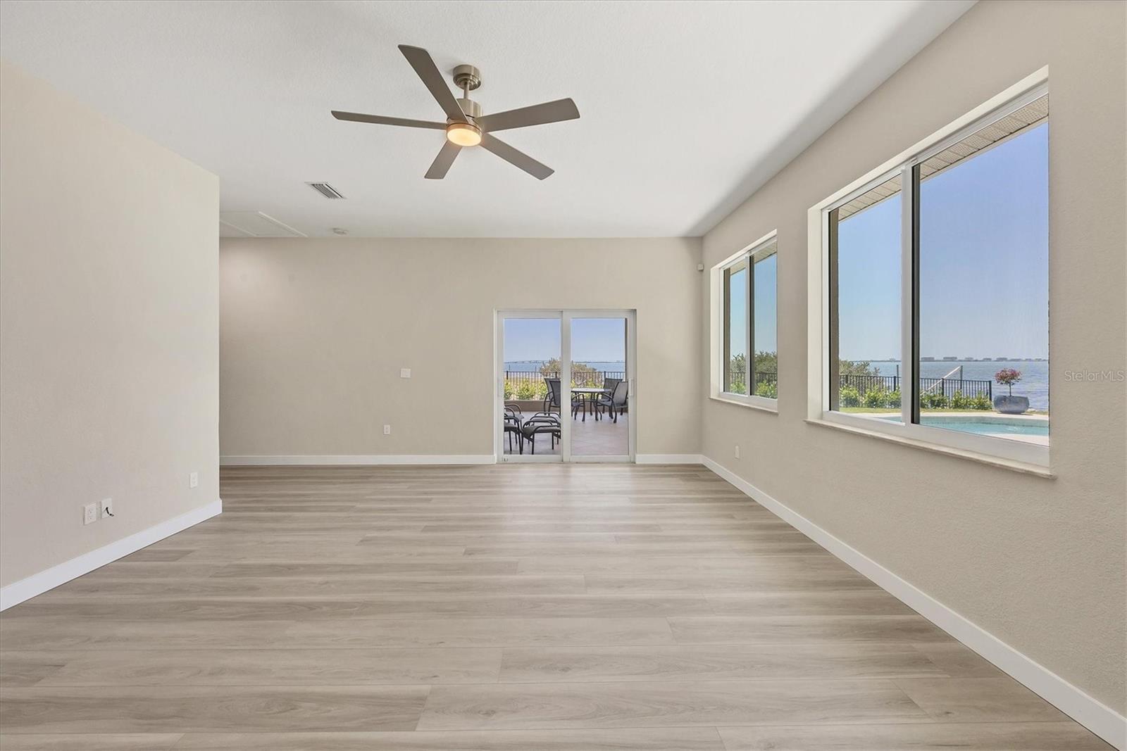 A4649616 Property Photo