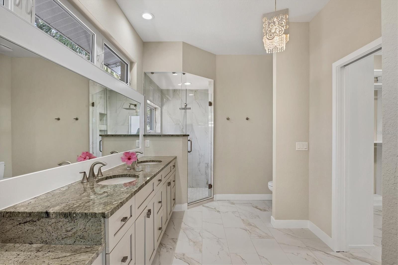 A4649616 Property Photo