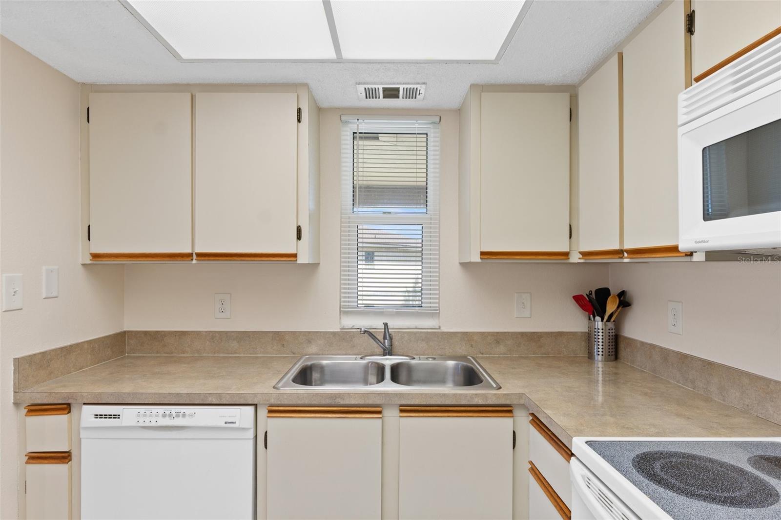 19505 QUESADA AVE #PP201, PORT CHARLOTTE, FL, 33948