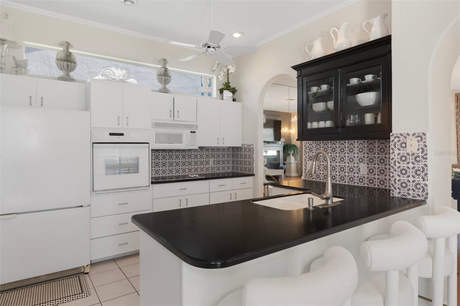 9400 NEW ORLEANS DR, WEEKI WACHEE, FL, 34613