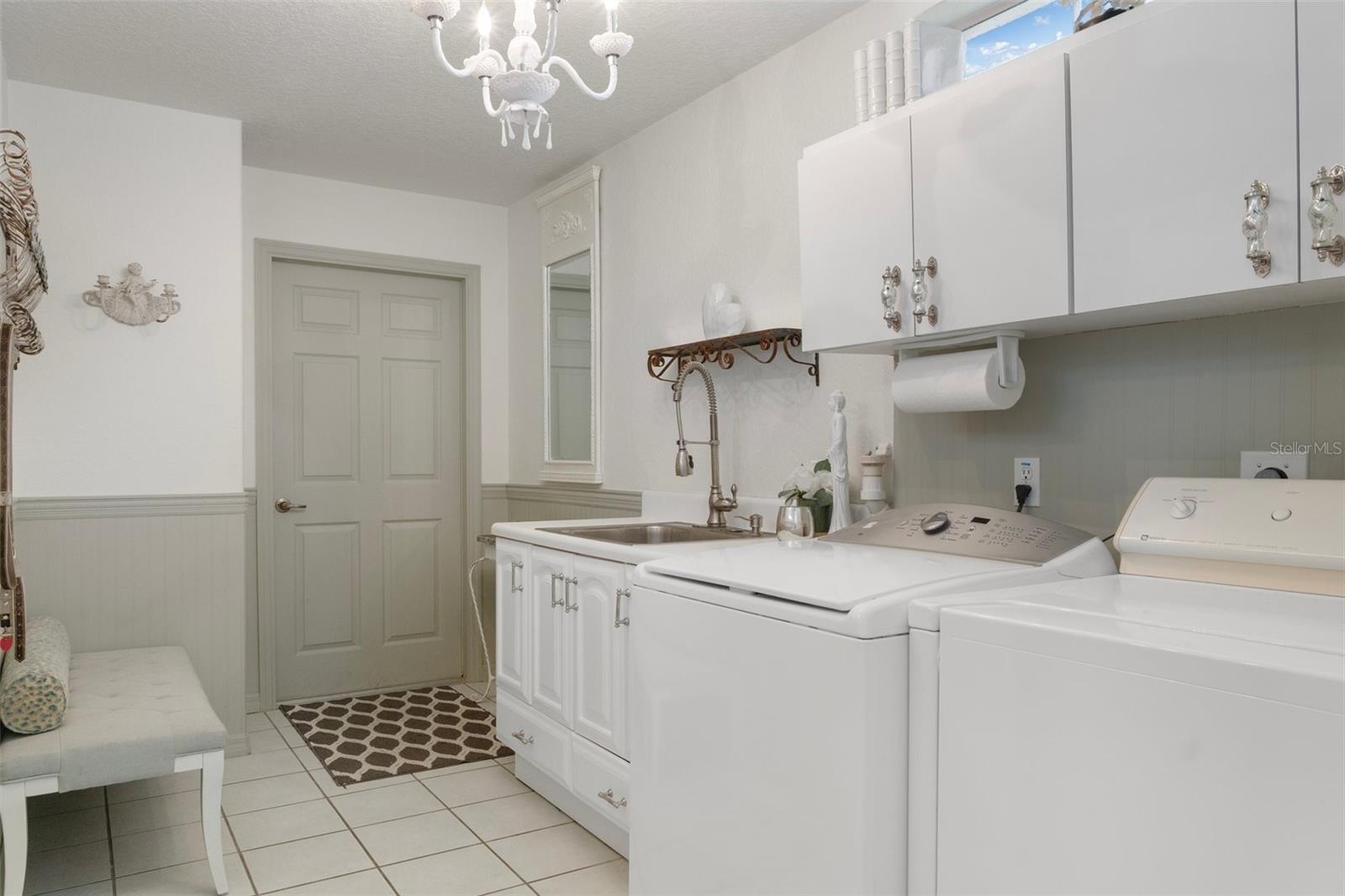 9400 NEW ORLEANS DR, WEEKI WACHEE, FL, 34613