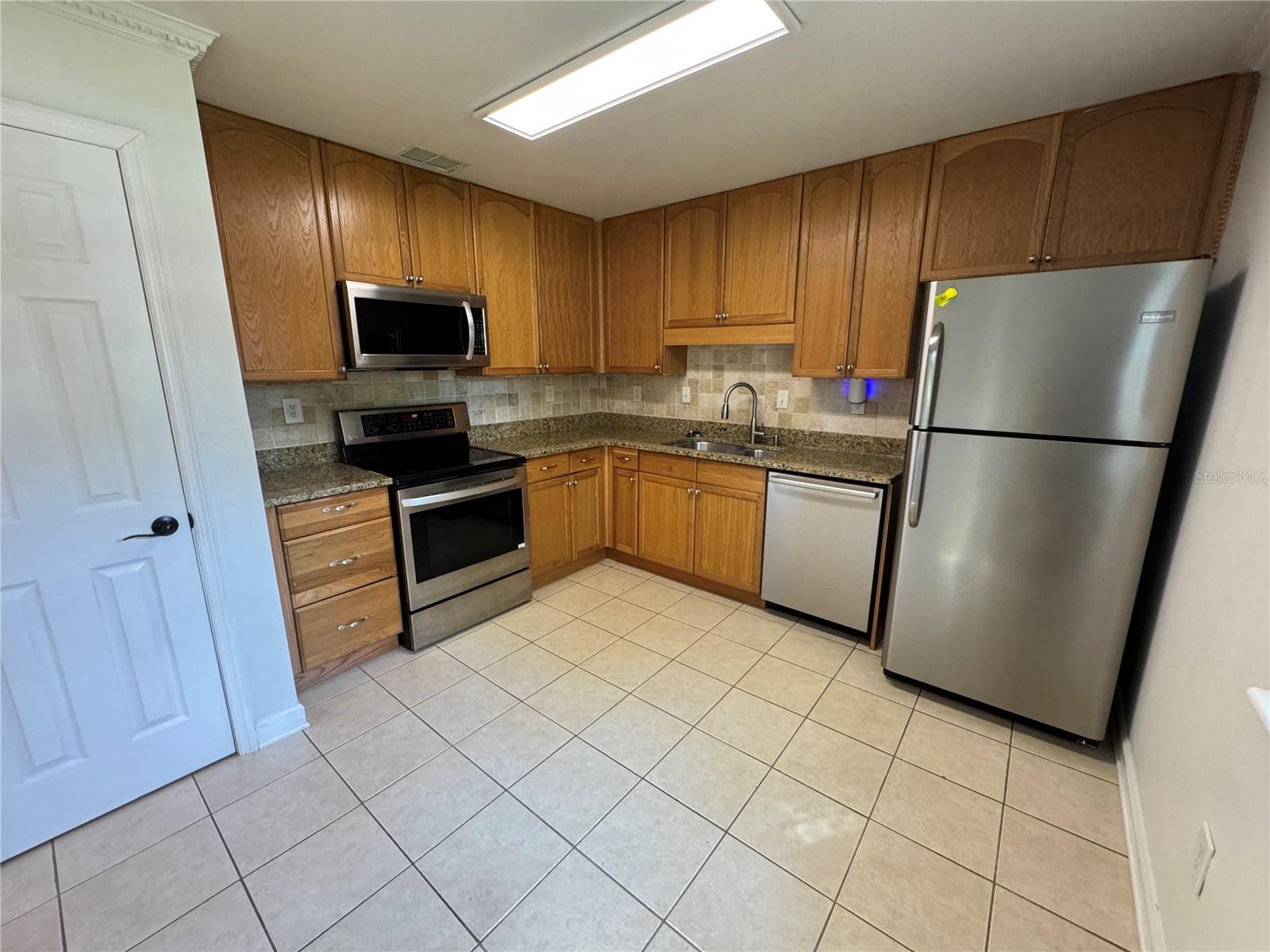 2106 CLUBSIDE DR #2106, LONGWOOD, FL, 32779