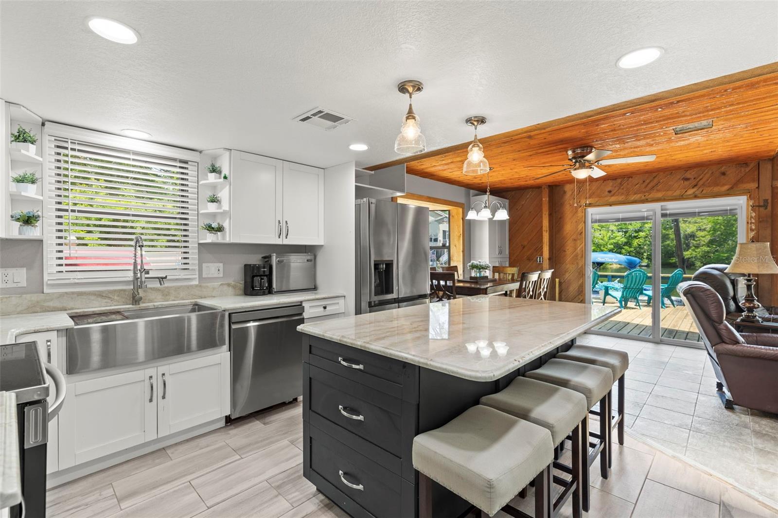 5375 CIRCLE DR, WEEKI WACHEE, FL, 34607