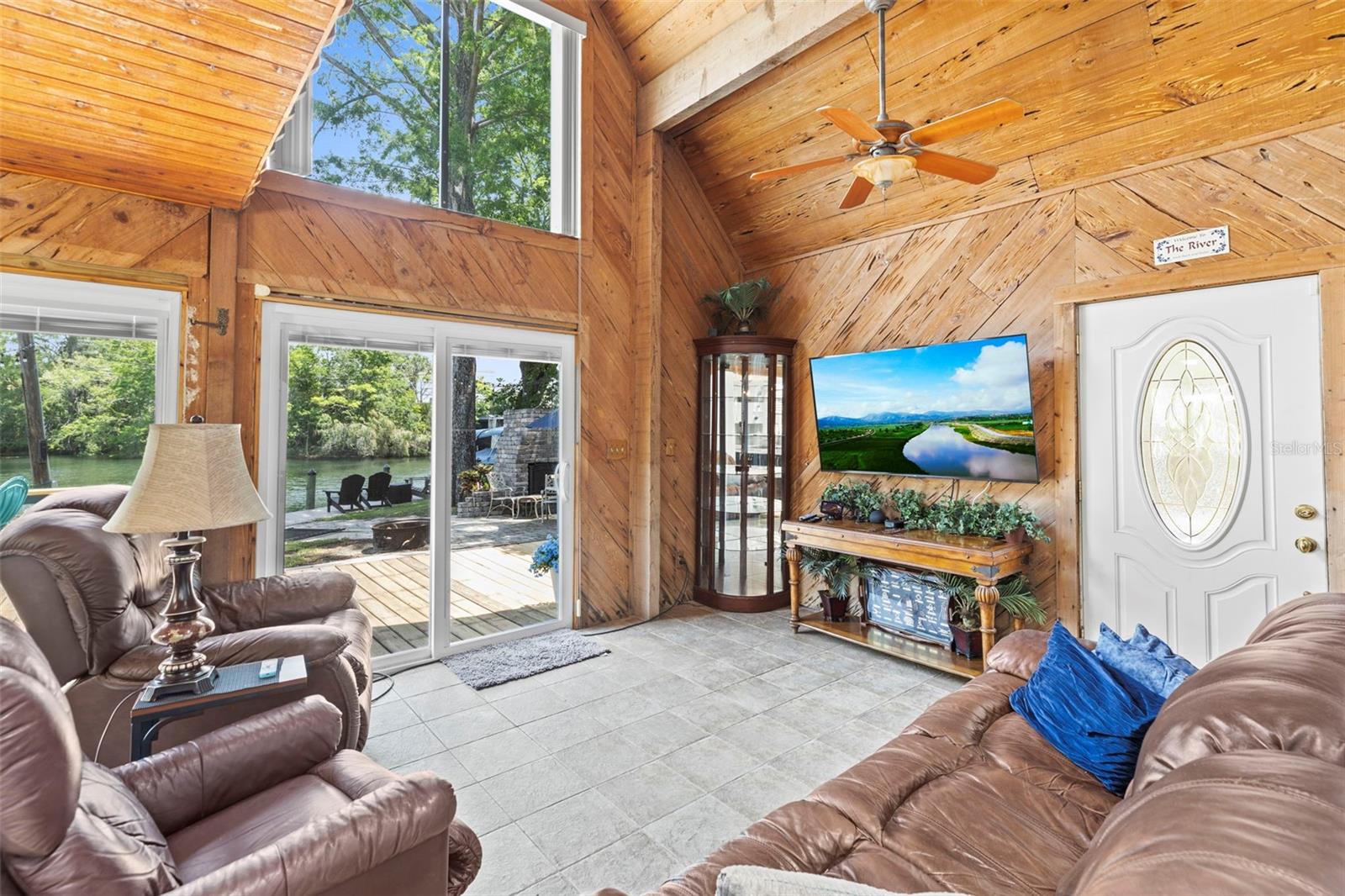 5375 CIRCLE DR, WEEKI WACHEE, FL, 34607