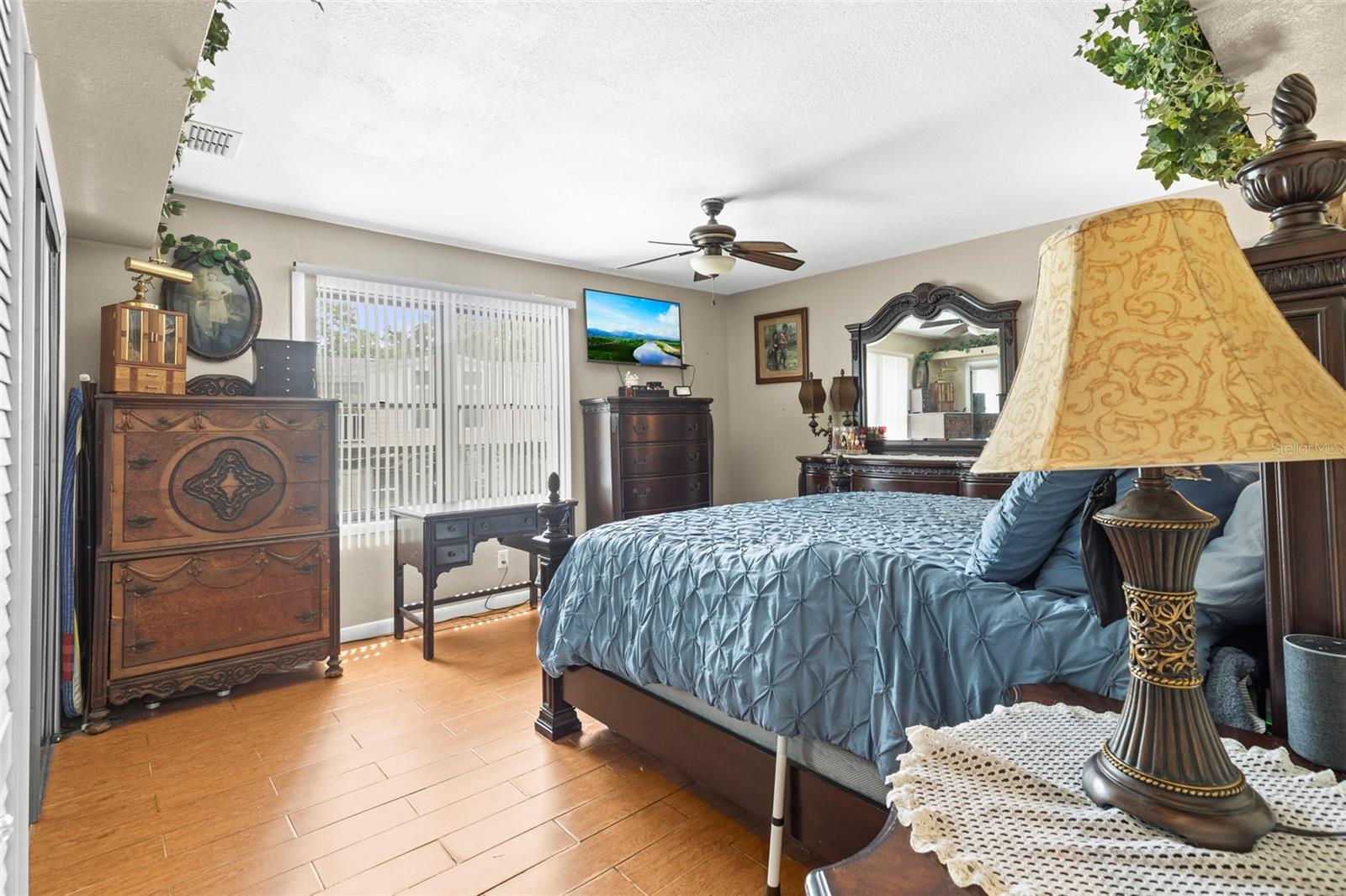 5375 CIRCLE DR, WEEKI WACHEE, FL, 34607