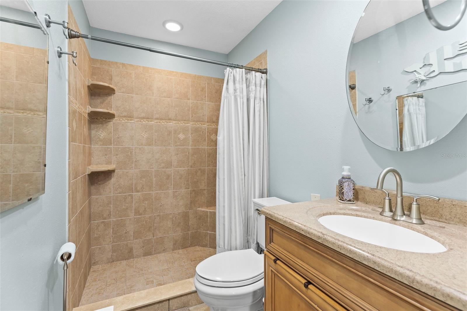 5375 CIRCLE DR, WEEKI WACHEE, FL, 34607