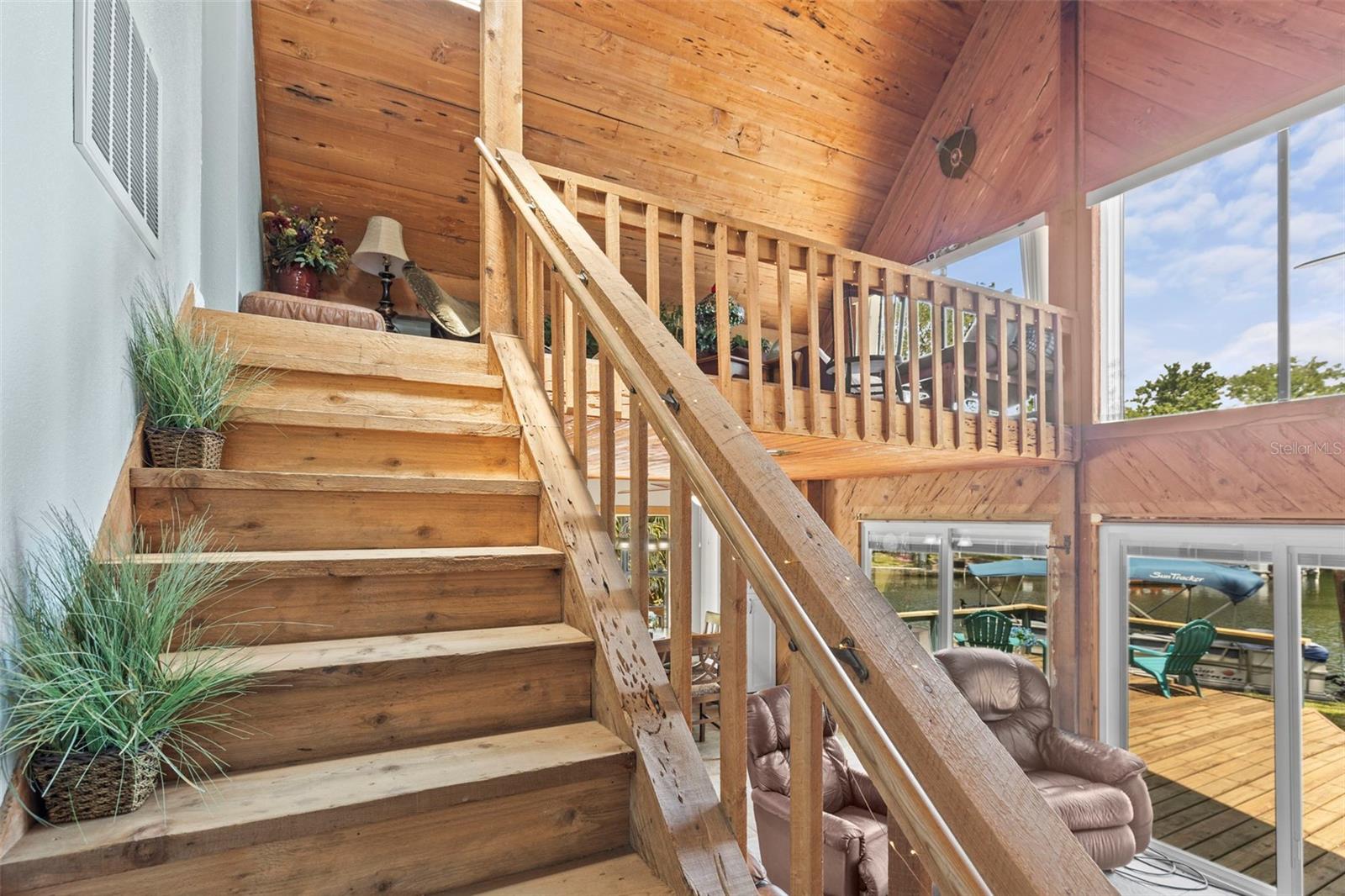 5375 CIRCLE DR, WEEKI WACHEE, FL, 34607