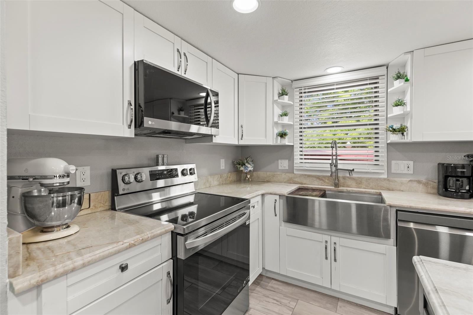 5375 CIRCLE DR, WEEKI WACHEE, FL, 34607