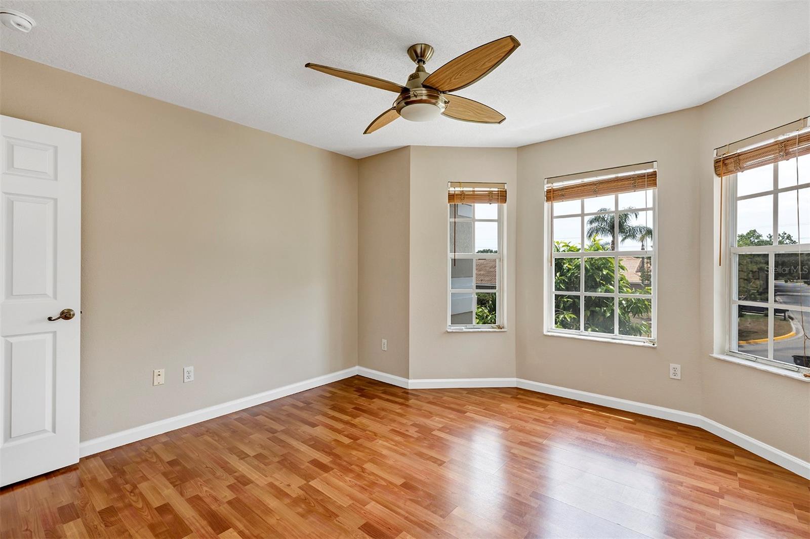 4725 WINDSOR AVE, ORLANDO, FL, 32819