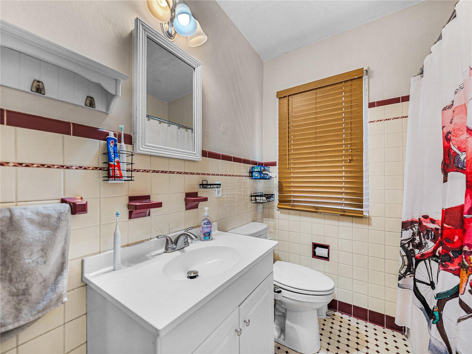 3001 9TH AVE N, ST PETERSBURG, FL, 33713